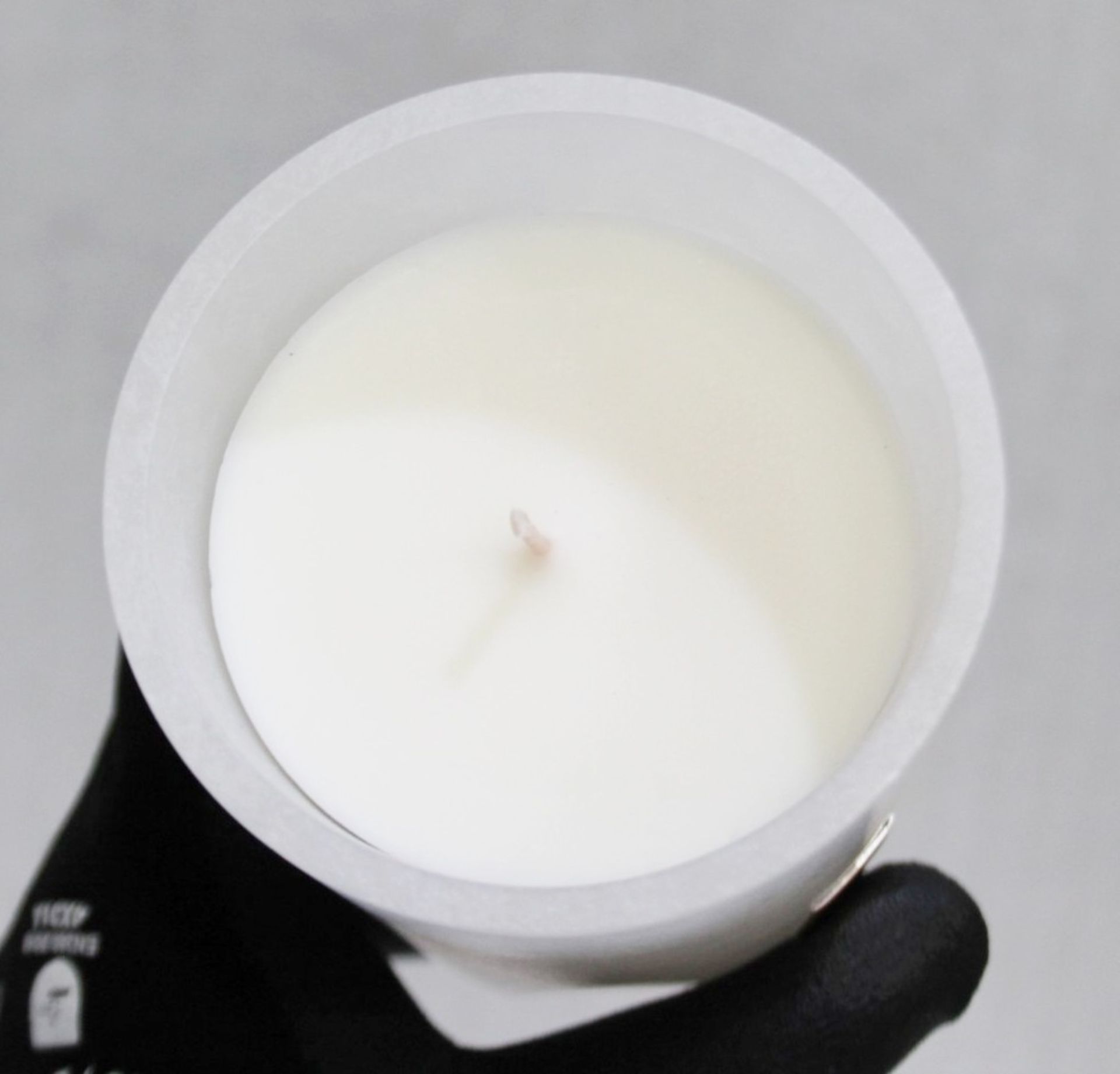 1 x TRUDON Luxury 'Hemera' Scented Candle In Alabaster (270g) - Original Price £170.00 - Boxed Stock - Image 3 of 12