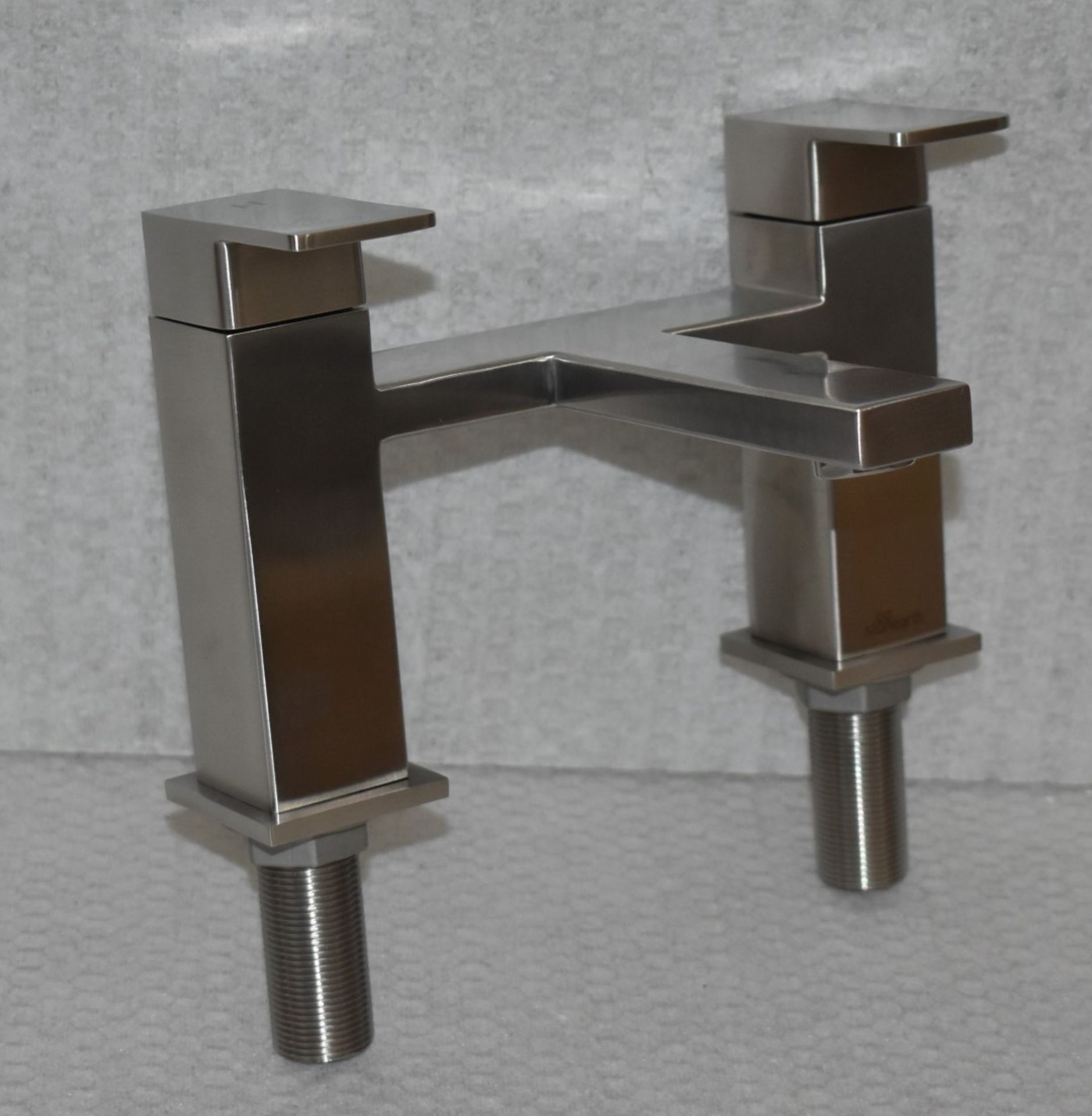1 x Stonearth 'Metro' Stainless Steel Bath Filler Mixer Tap - Brand New & Boxed - RRP £340 - Ref: - Image 8 of 15