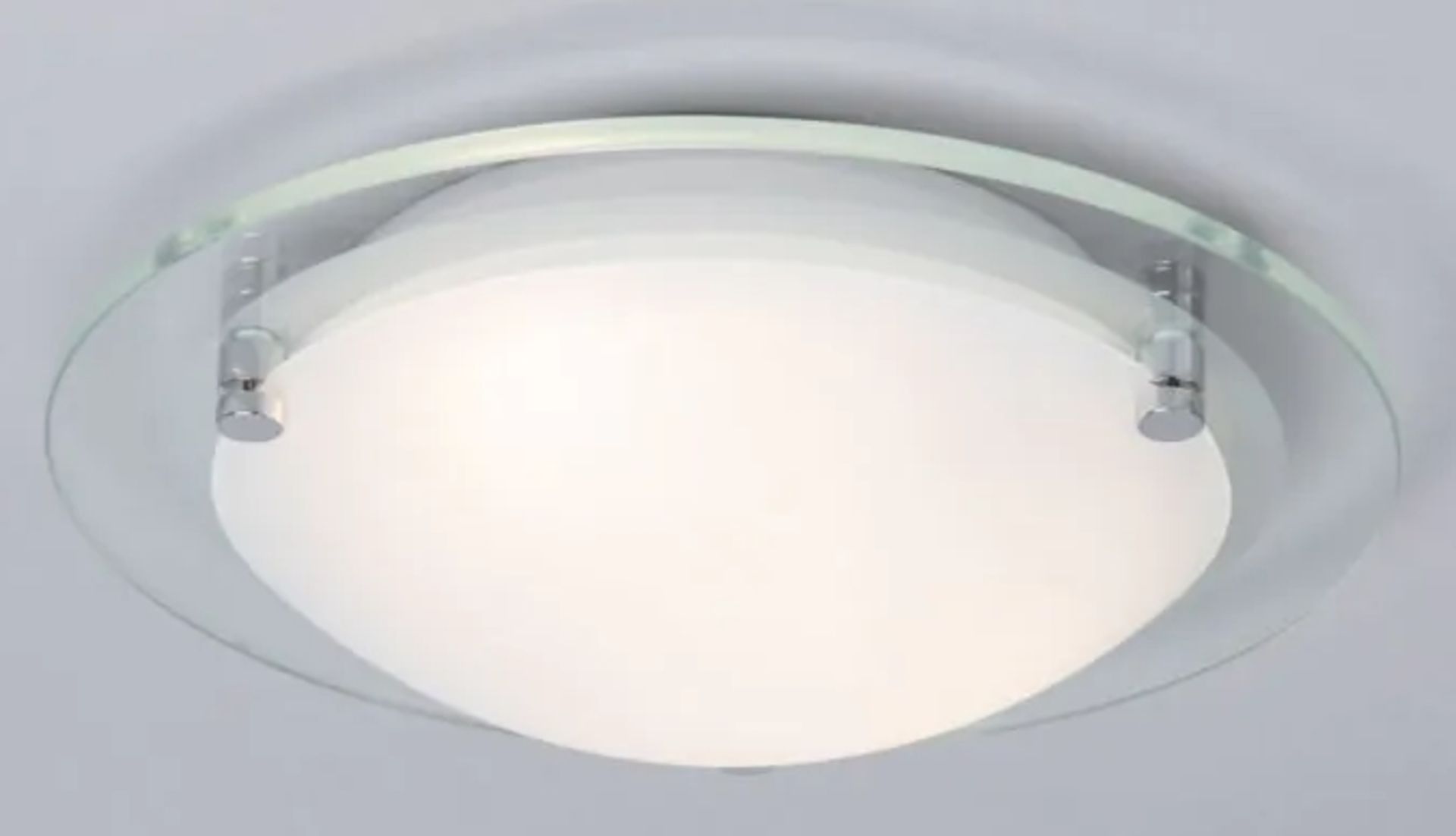 1 x Spa Bathroom Lighting - Draco Round Flush Ceiling Light - Unused Boxed Stock - CL011 - Location: