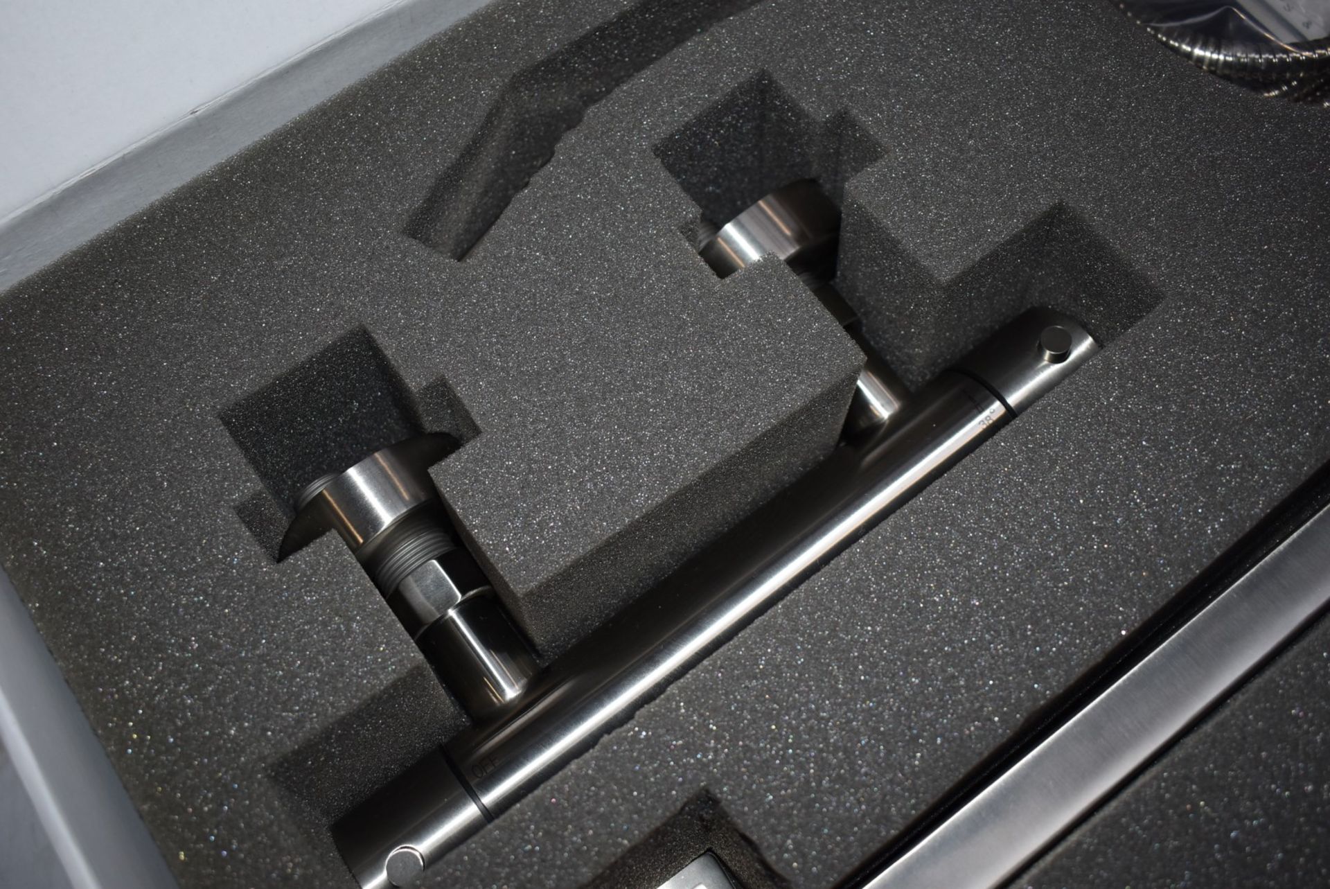 1 x Stonearth 'Metro' Stainless Thermostatic Shower Kit - Brand New & Boxed - RRP £495 - Ref: - Image 9 of 15