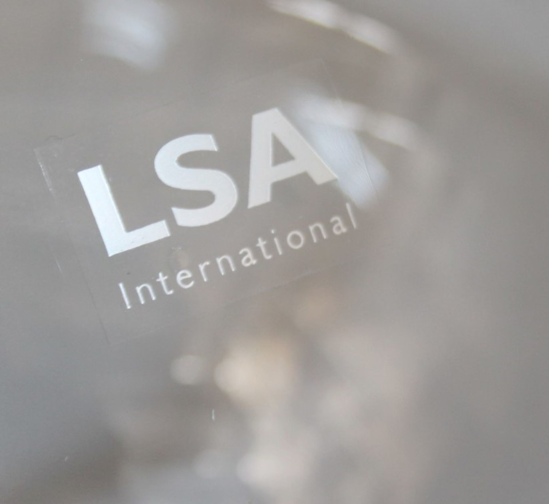 1 x LSA 'Globe' Luxury 24cm Mouthblown Handmade Glass Vase  - Unused Boxed Stock - Image 5 of 6