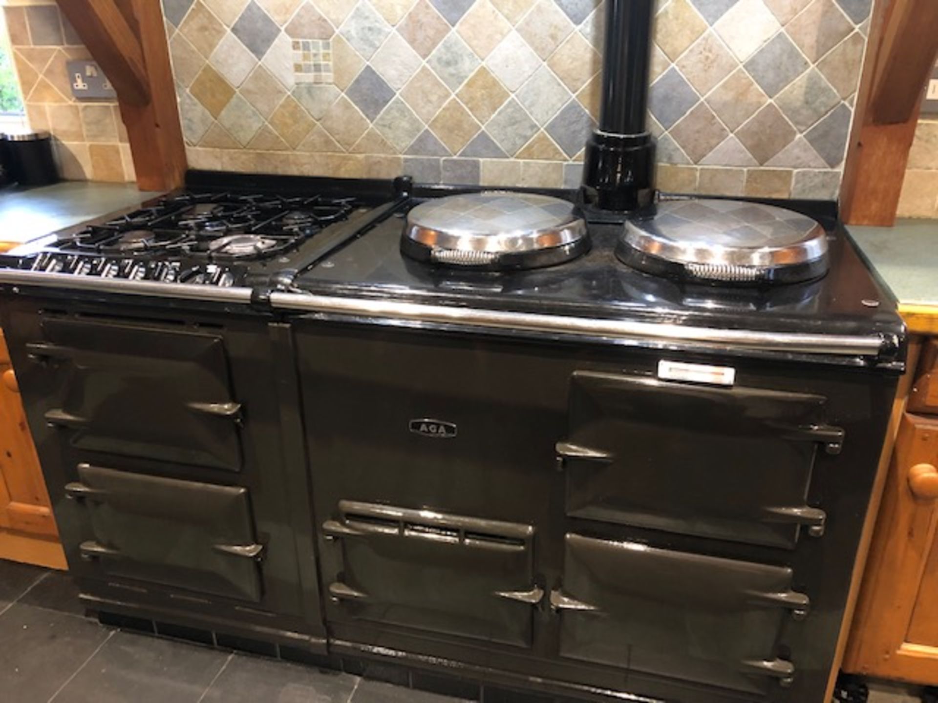 4-Oven Gas AGA Range Cooker With Twin Cast-Iron Hotplates - Colour: Dark Brown - NO VAT - Image 2 of 11