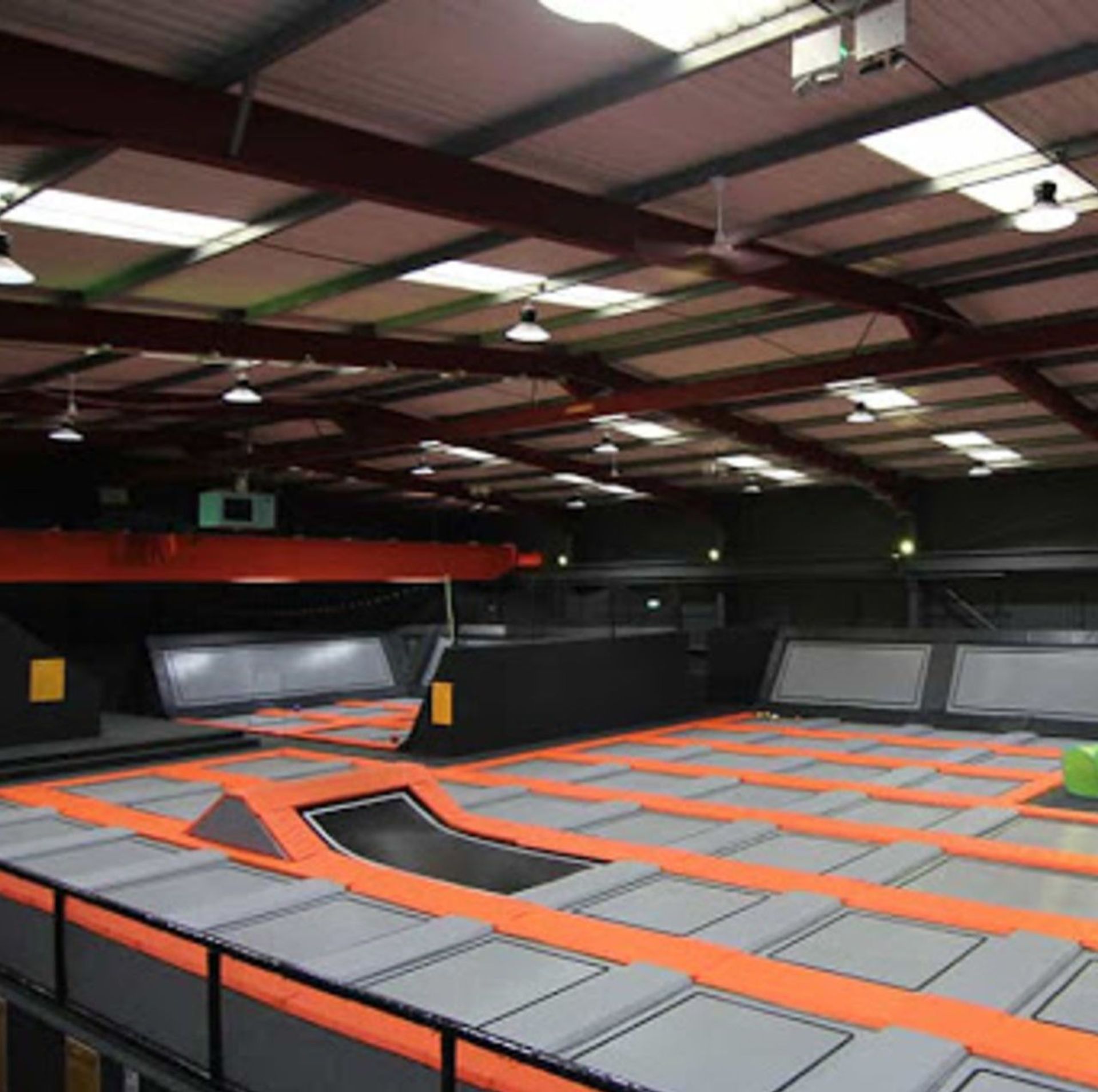 1 x Large Trampoline Park - Disassembled - Includes Dodgeball Arena And Jump Tower - CL766  - - Image 3 of 99