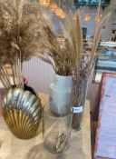 1 x Selections Of Vases And Dried Grasses - CL776 - Ref: GB027 - Location: London W1WFrom a recently