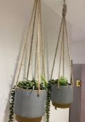 1 x Set Of Three Hanging Pots With Artificial Flowers - CL776 - Ref: GB077 - Location: London