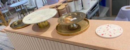 1 x Selection Of Round Cake Stands And Trays - CL776 - Ref: GB029 - Location: London W1WFrom a