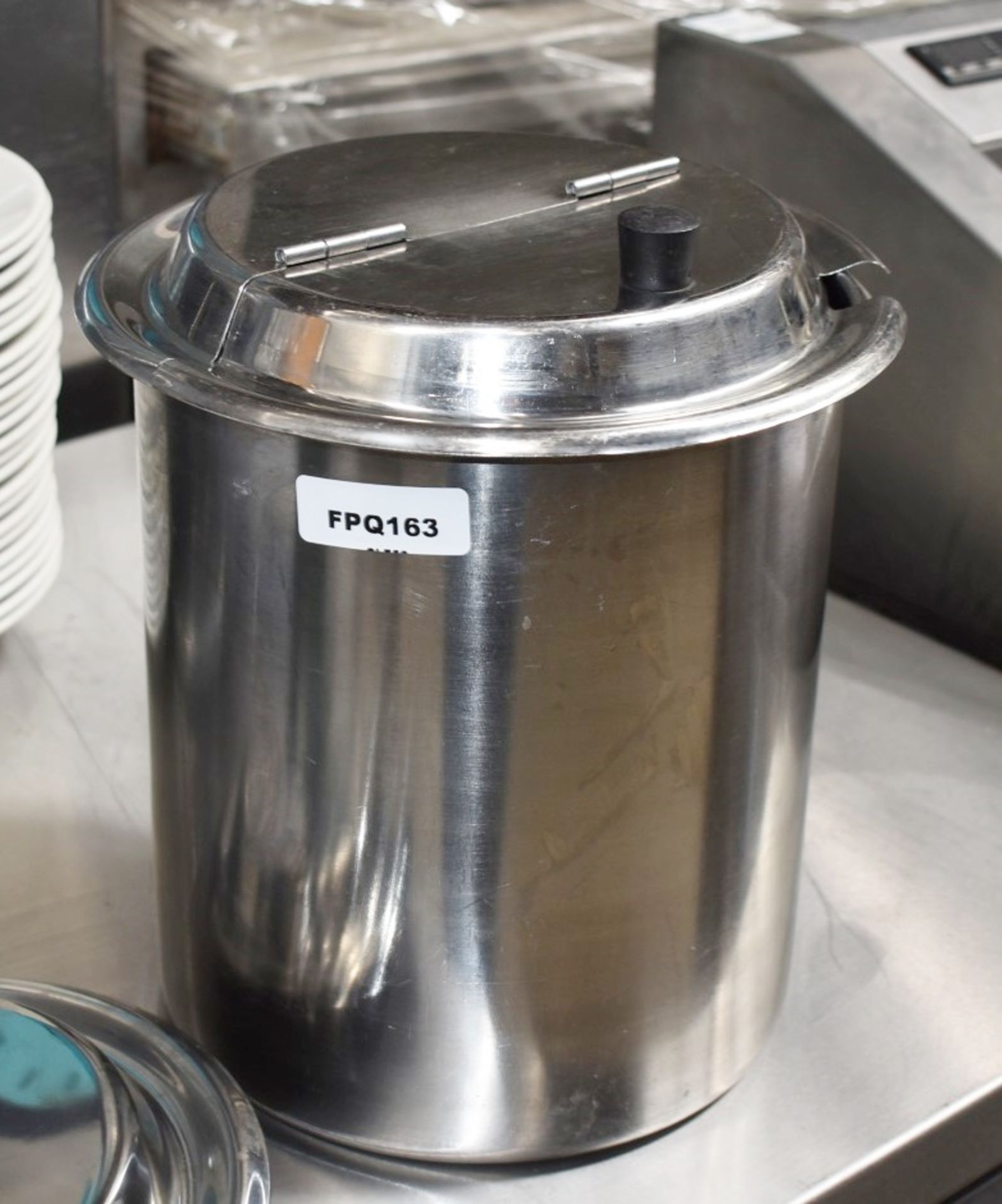 1 x Stainless Steel Serving Pot With Two Folding Lids - Size: H29 x Dia 25 cm - Image 2 of 6