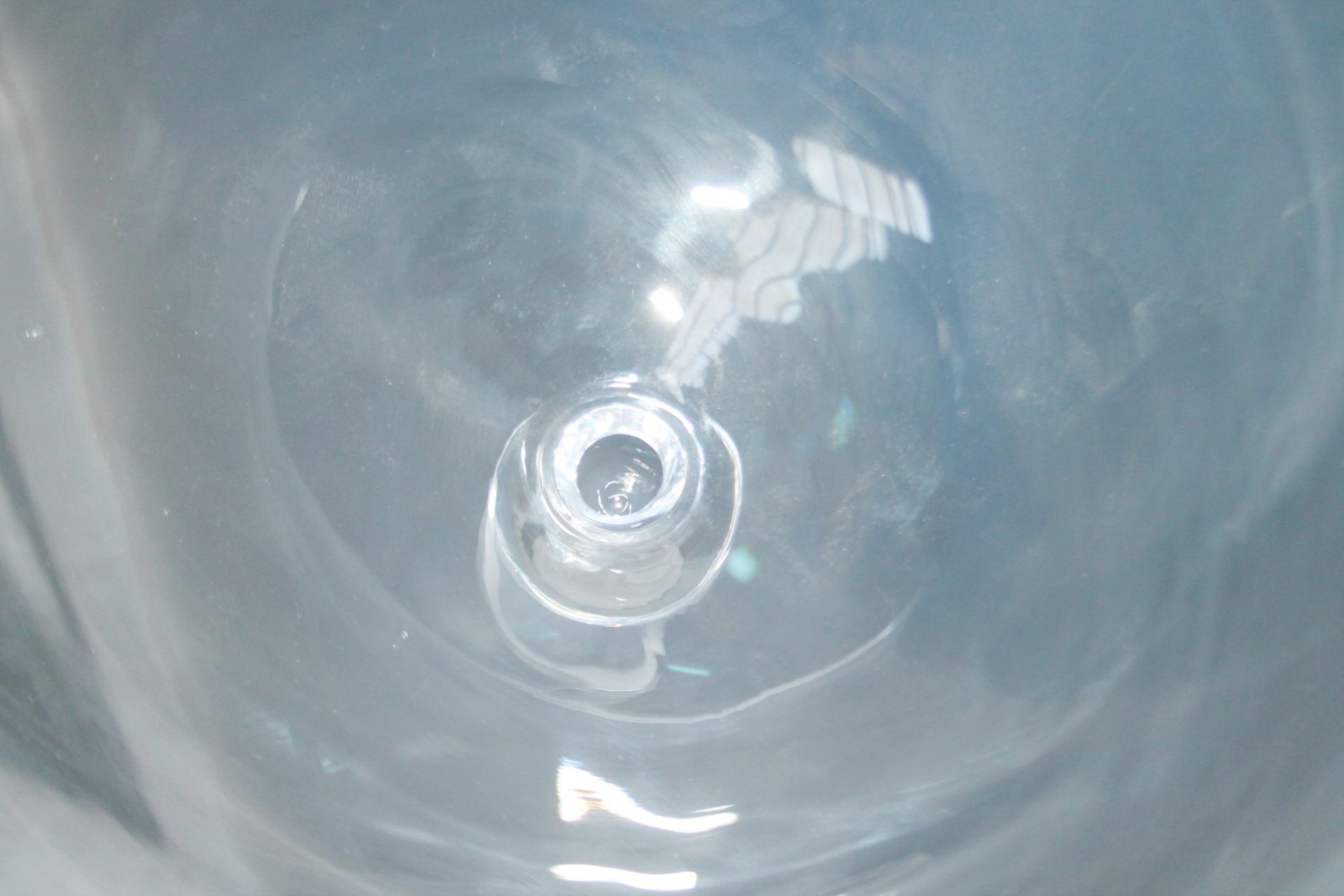 1 x Large Handblown Clear Crystal Glass Cloche Cake Dome - Recently Removed From A Well-known London - Image 2 of 4