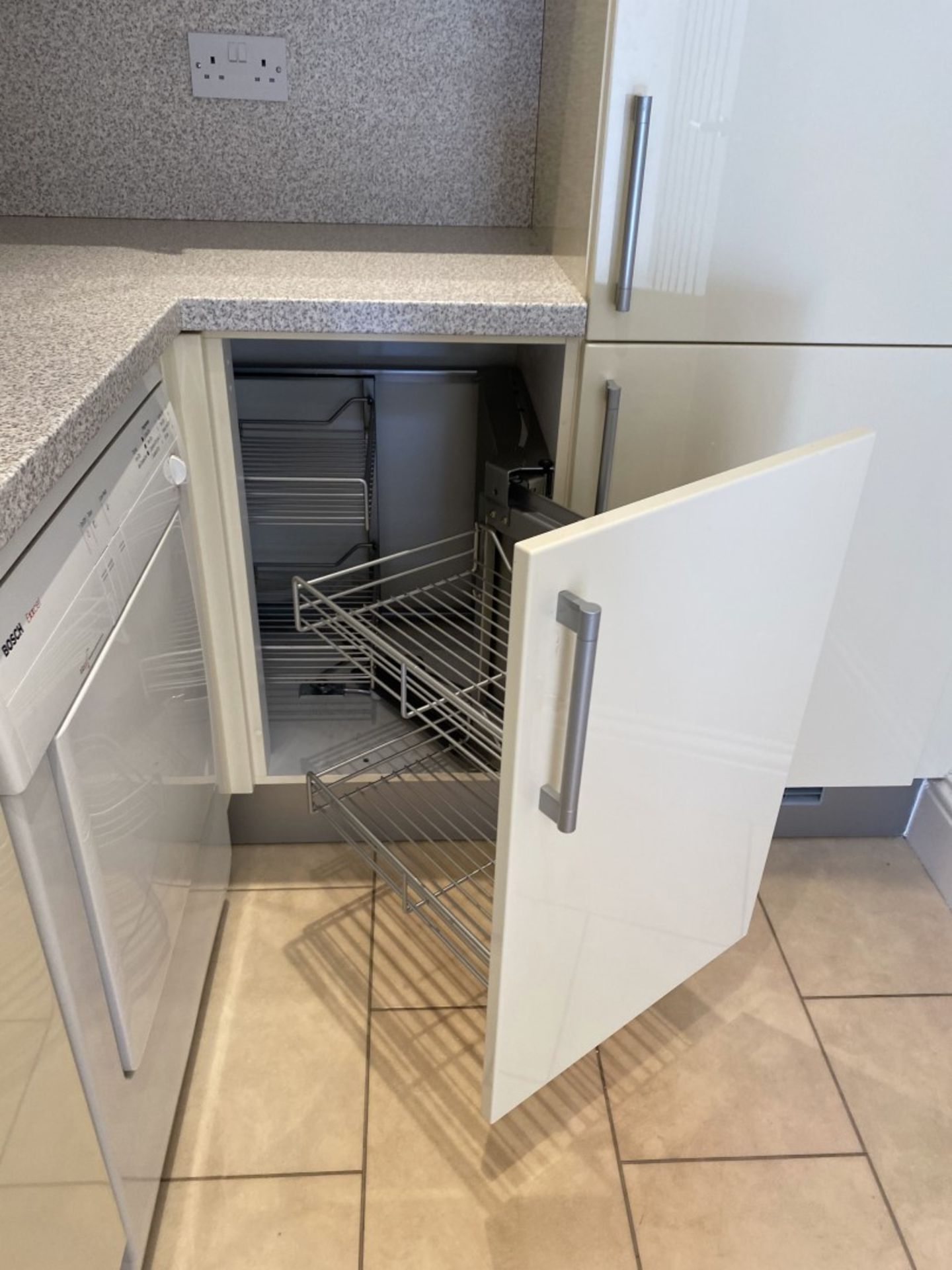 1 x Stunning POGGENPOHL Luxury German Kitchen In Cream - Corian Worktops - MIELE / NEFF / GAGGENAU - Image 65 of 73