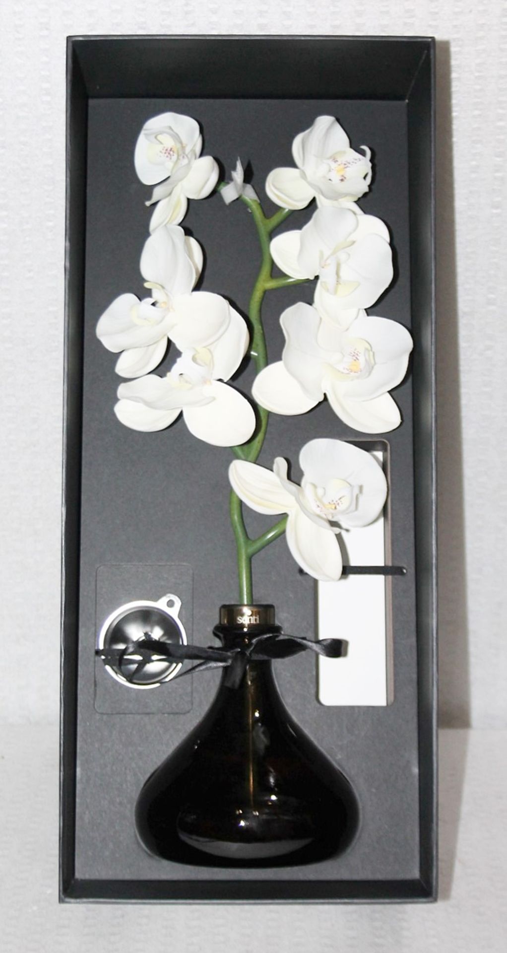 1 x SENTI 'White Flowers' Orchid Luxury Italian Glass Diffuser (250ml) - Original Price £175.00 - Image 2 of 6