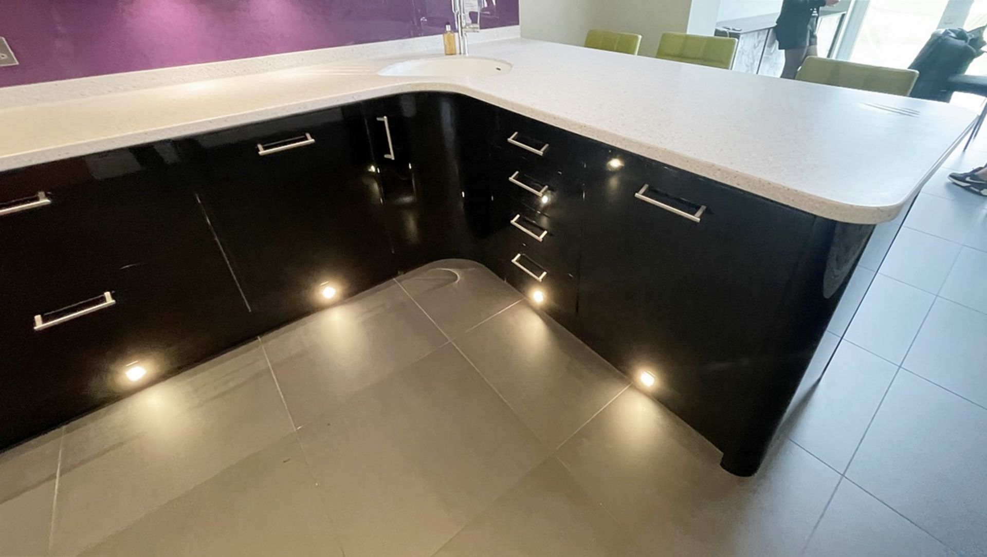 1 x MAGNET Modern Black Gloss Fitted Kitchen With Premium Branded Appliances + Corian Worktops - Image 18 of 62
