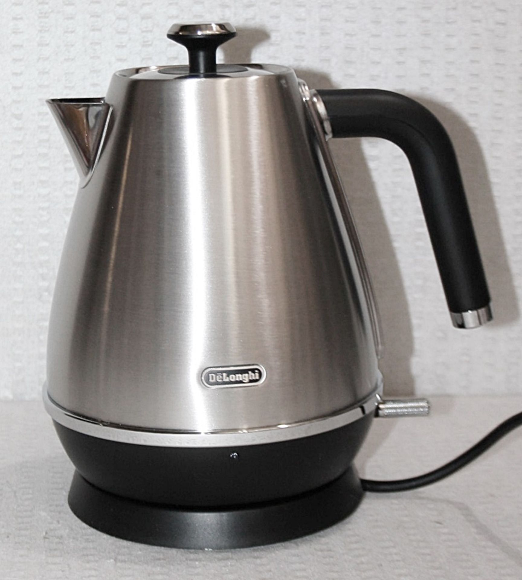 1 x DE LONGHI Distinta X Kettle - Silver - Orignal Price £149.99 - Unused Boxed Stock - Ref: - Image 2 of 8