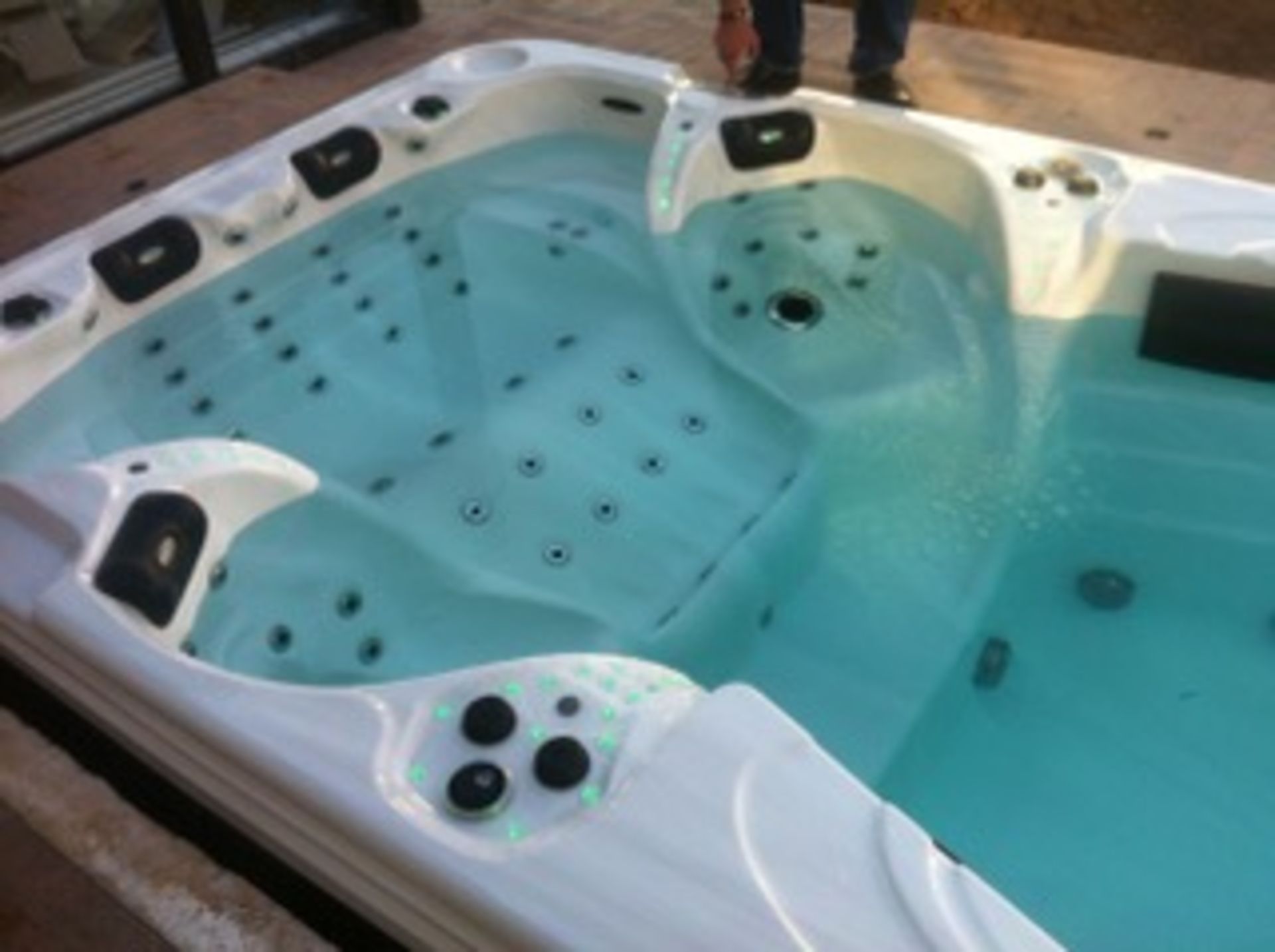 1 x Passion Spa Aquatic 6 - 7.8-Metre Swim Spa - Brand New With Warranty - RRP: £35,000 - CL774 - - Image 3 of 8