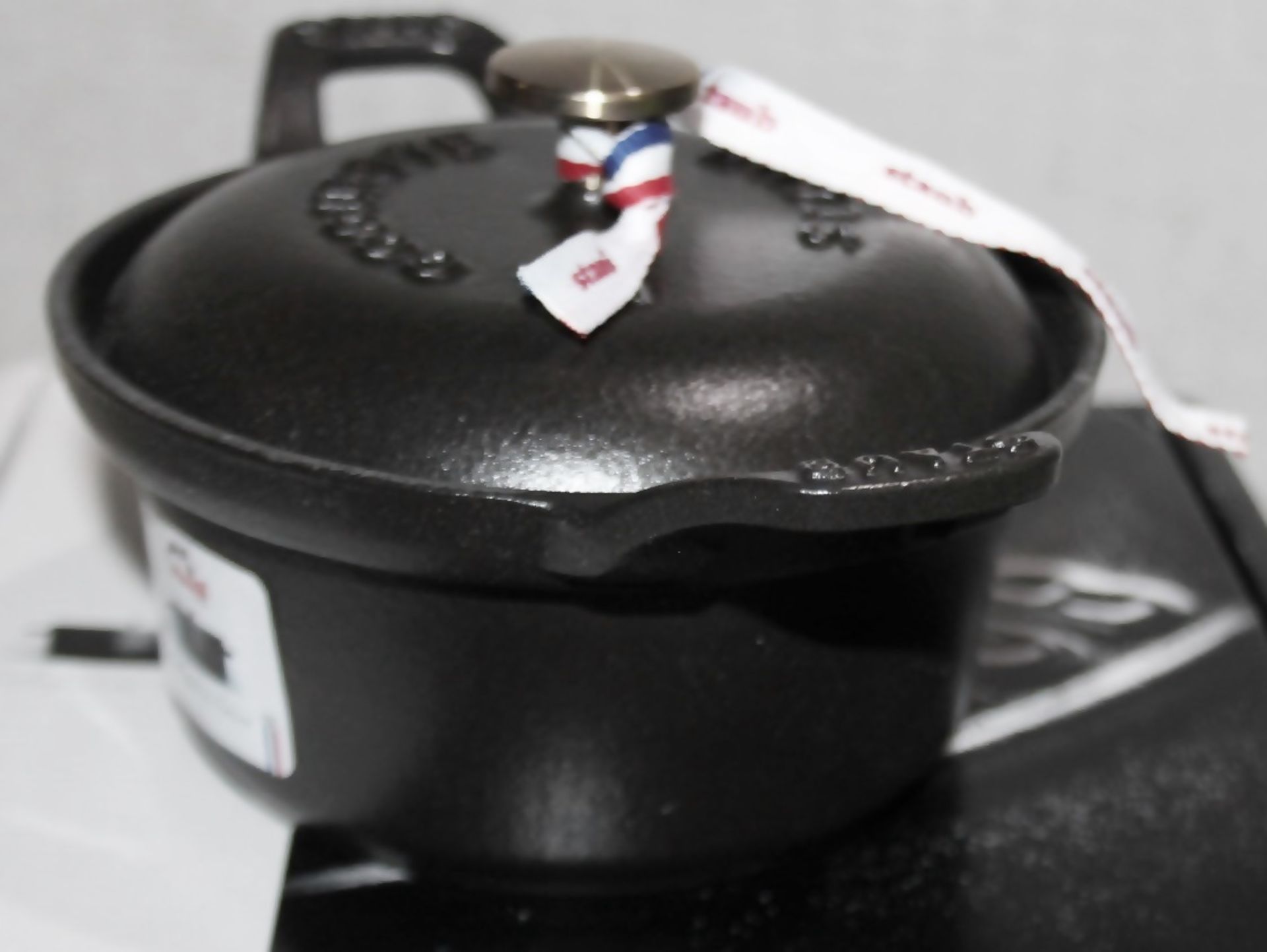 1 x STAUB Cast Iron 12cm Round Coquette Dish In Black - Original Price £67.00 - Unused Boxed Stock - - Image 8 of 8