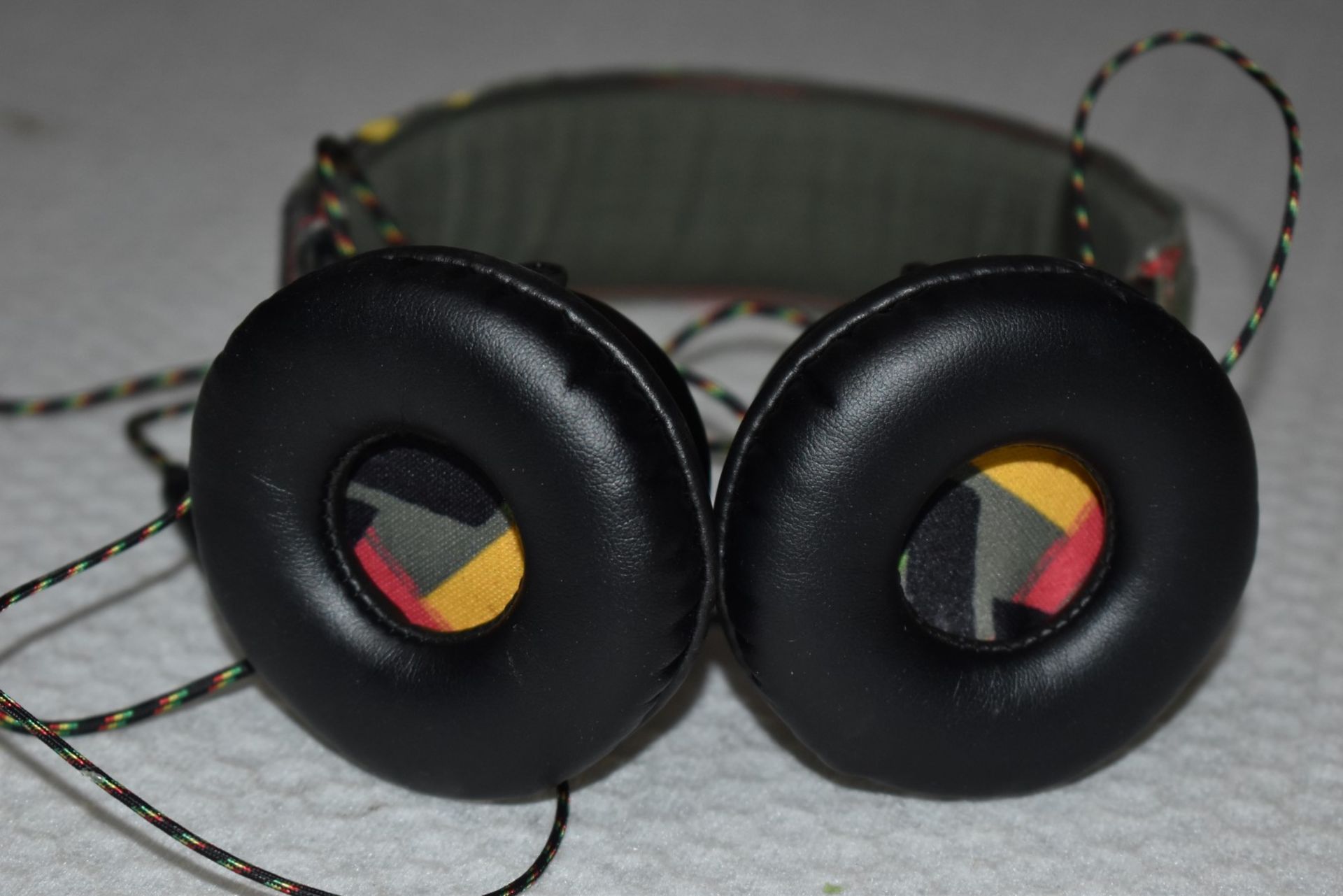 1 x House of Marley Rasta Revolution On Ear Headphones - Includes Original Box - Light Use Only - - Image 7 of 9