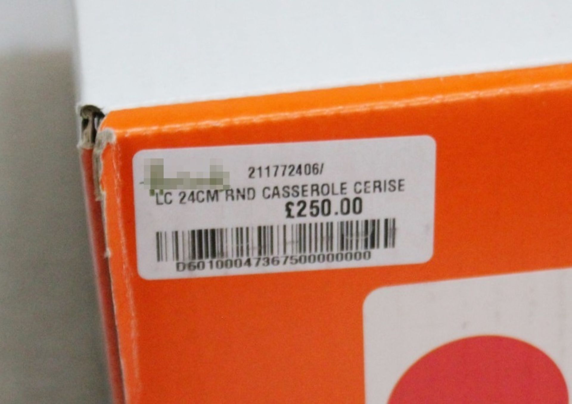 1 x LE CREUSET Enamelled Cast Iron 24cm Rnd Casserole Cerise - Original Price £250.00 - Boxed Stock - Image 5 of 5
