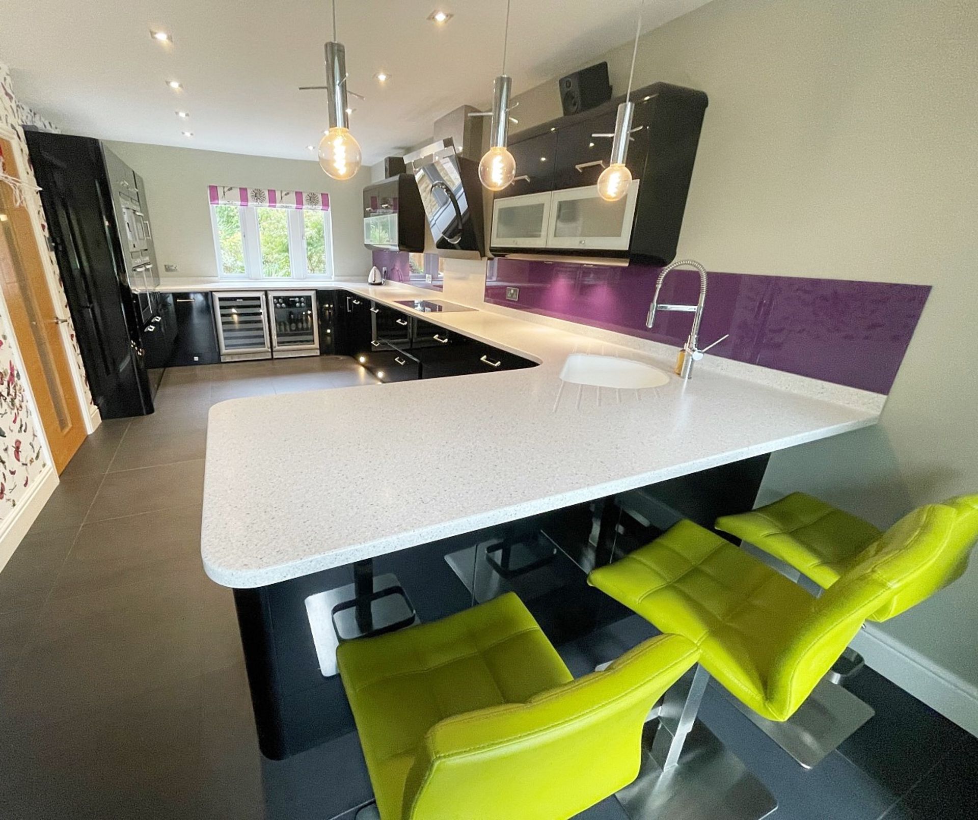 1 x MAGNET Modern Black Gloss Fitted Kitchen With Premium Branded Appliances + Corian Worktops