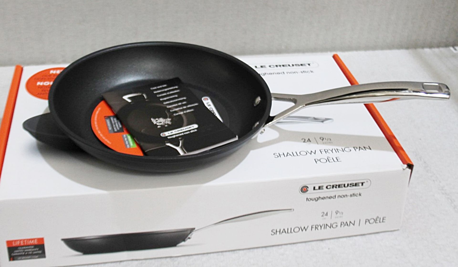 1 x LE CREUSET Toughend Non-Stick 24cm Shallow Frying Pan - Original RRP £110.00 - Image 2 of 4