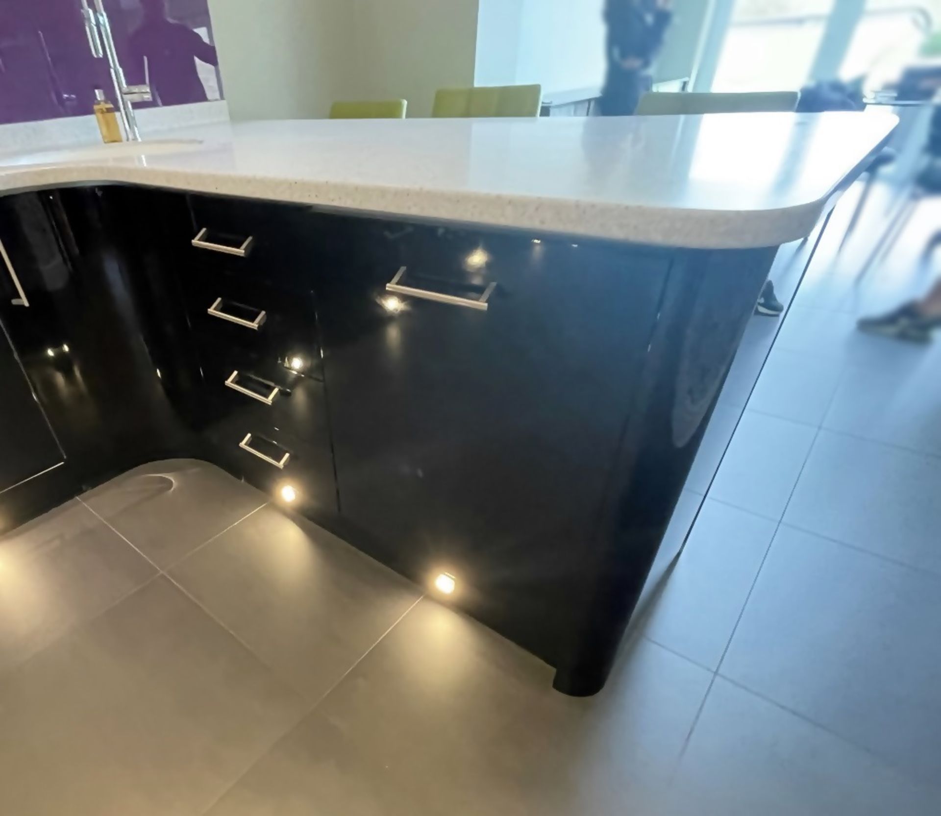 1 x MAGNET Modern Black Gloss Fitted Kitchen With Premium Branded Appliances + Corian Worktops - Image 38 of 62