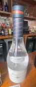 1 x Bottle of Essay Juniper Dried Gin - New / Sealed - Ref: HTYS217 - CL782 - Location: Leicester,
