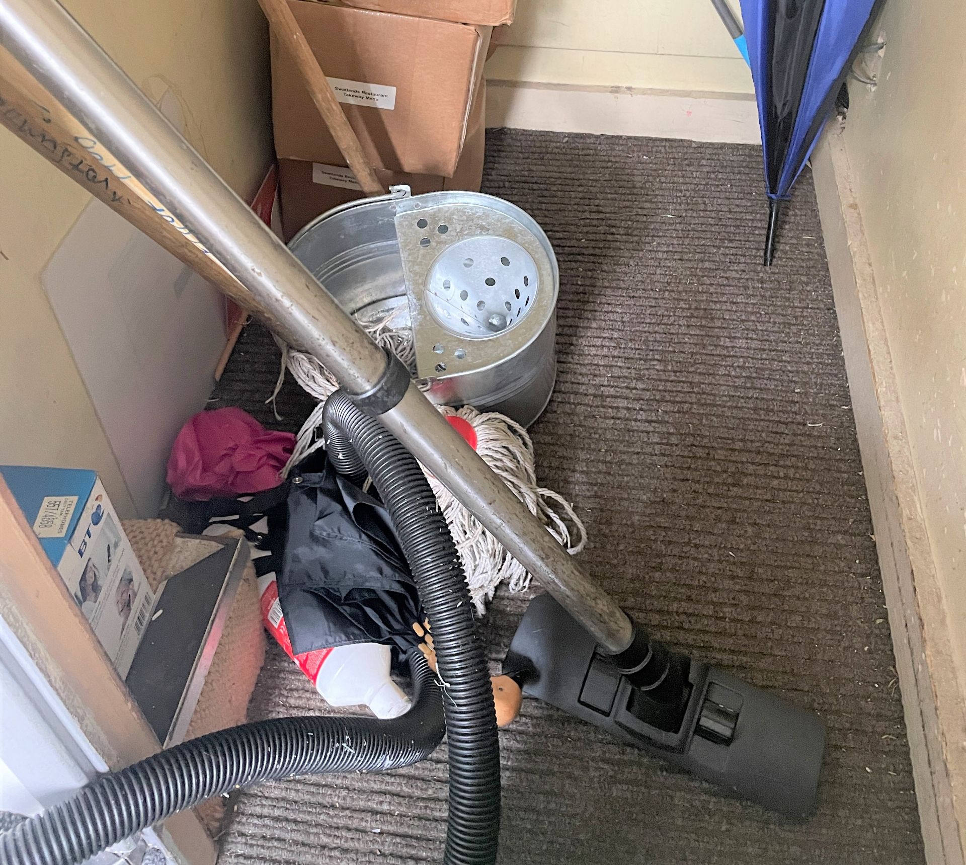 1 x Henry Hoover Pet Vacuum Cleaner With Original Box - Ref: HTYS - CL782 - Location: Leicester, - Image 4 of 5