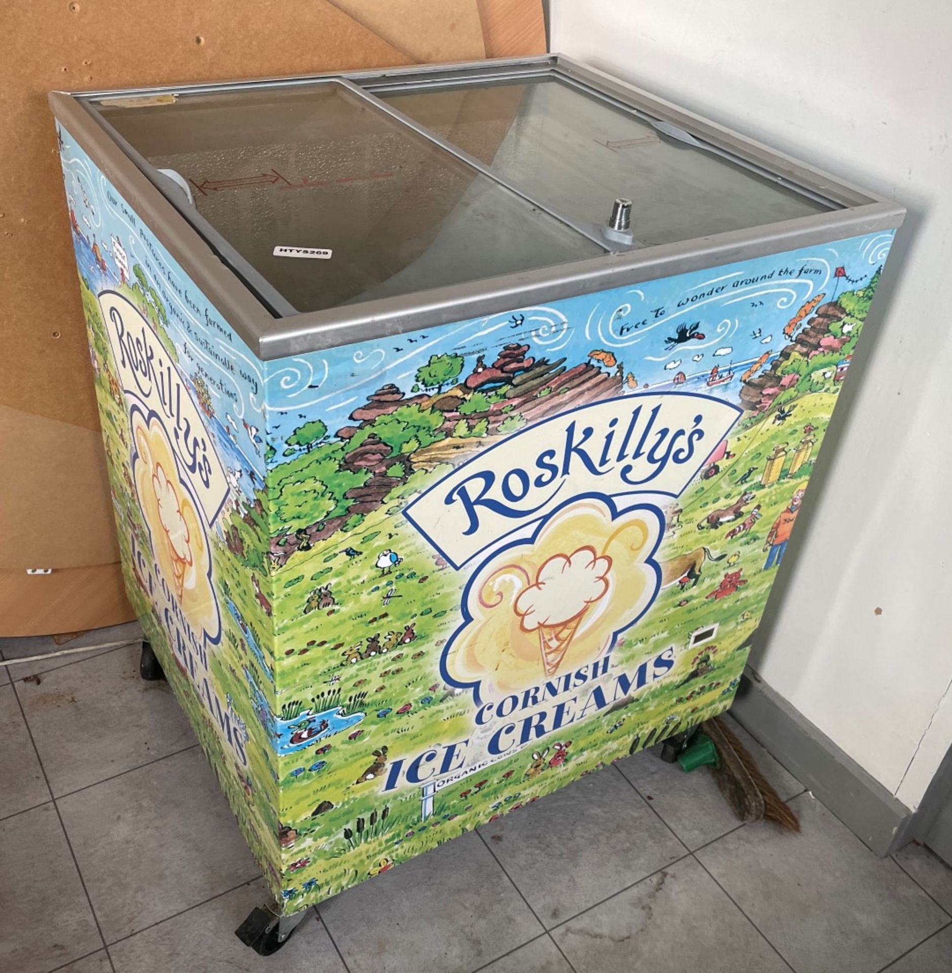 1 x Tefcold Ice Cream Freezer With Roskiss Decal Graphics - Size: 73 x 63 cms - Ref: HTYS269 - CL782