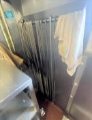 1 x Large Collection of Tandoori Nan Cooking Hooks - Ref: JMR000 - CL782 - Location: Leicester,