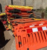 1 x Large Quantity Of Plastic Construction Safety Barriers - CL464 - Location: Liverpool L19