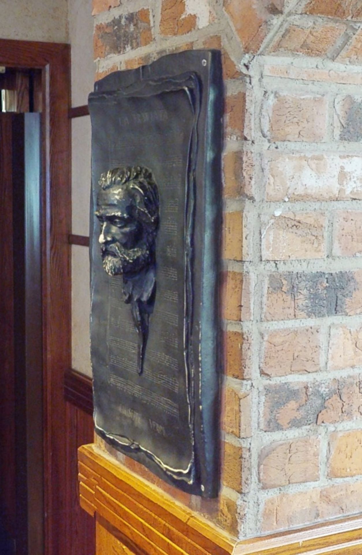 2 x Busts With Wall Mounted Shelves and 2 x Wall Plaques - Image 3 of 5