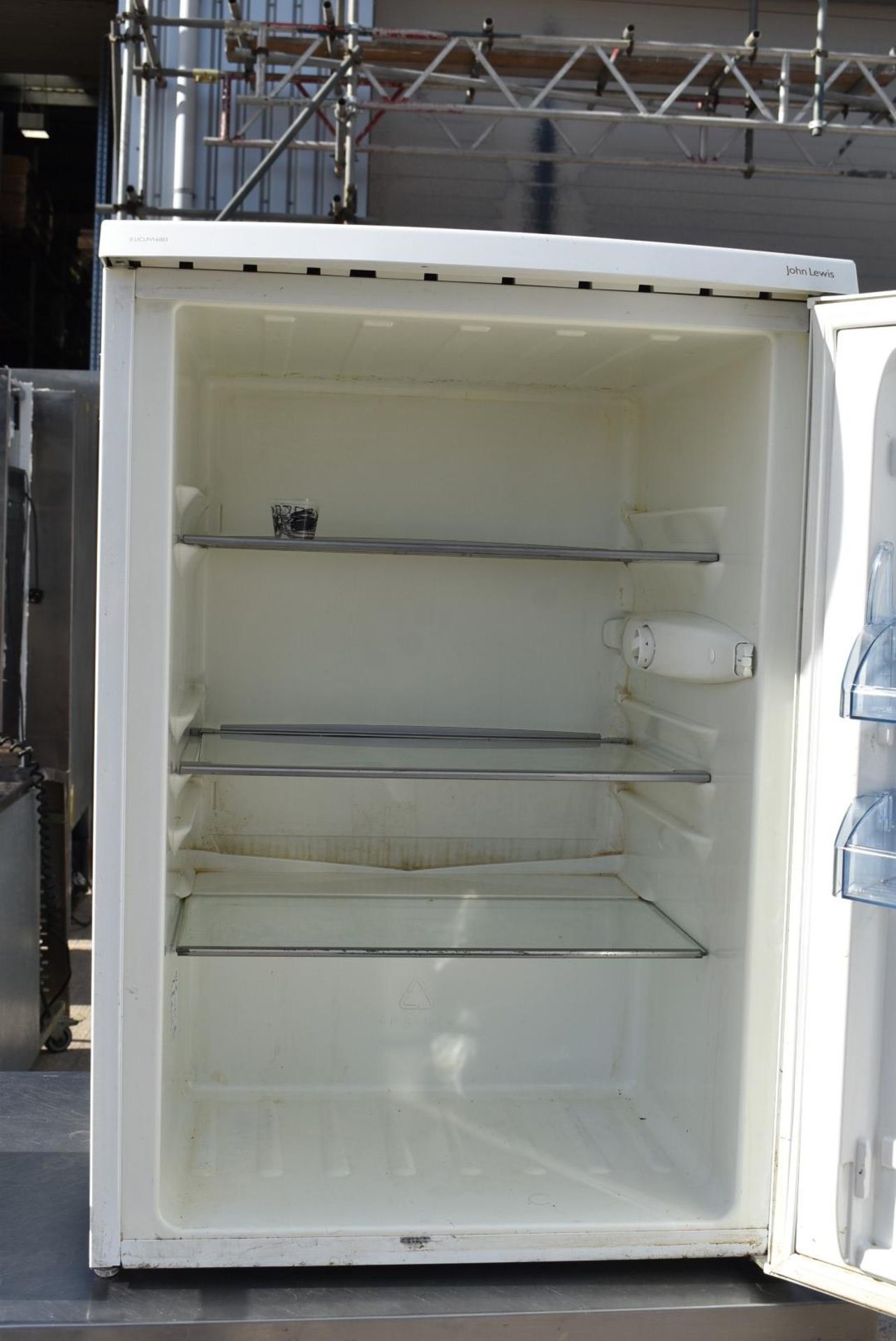 1 x John Lewis Undercounter Fridge - Recently Removed From a Dark Kitchen Environment - Ref: DK - Image 2 of 4