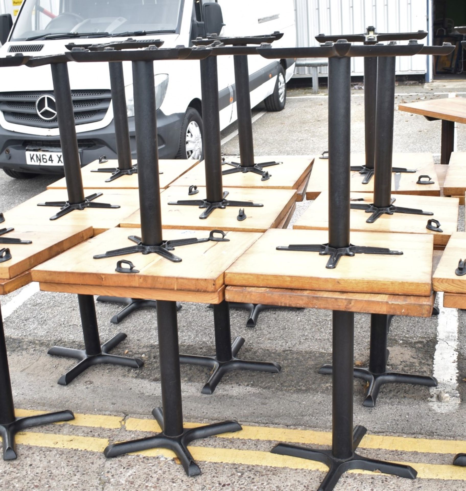 4 x Solid Oak Restaurant Dining Tables - Natural Rustic Knotty Oak Tops With Black Cast Iron Bases - Image 2 of 7