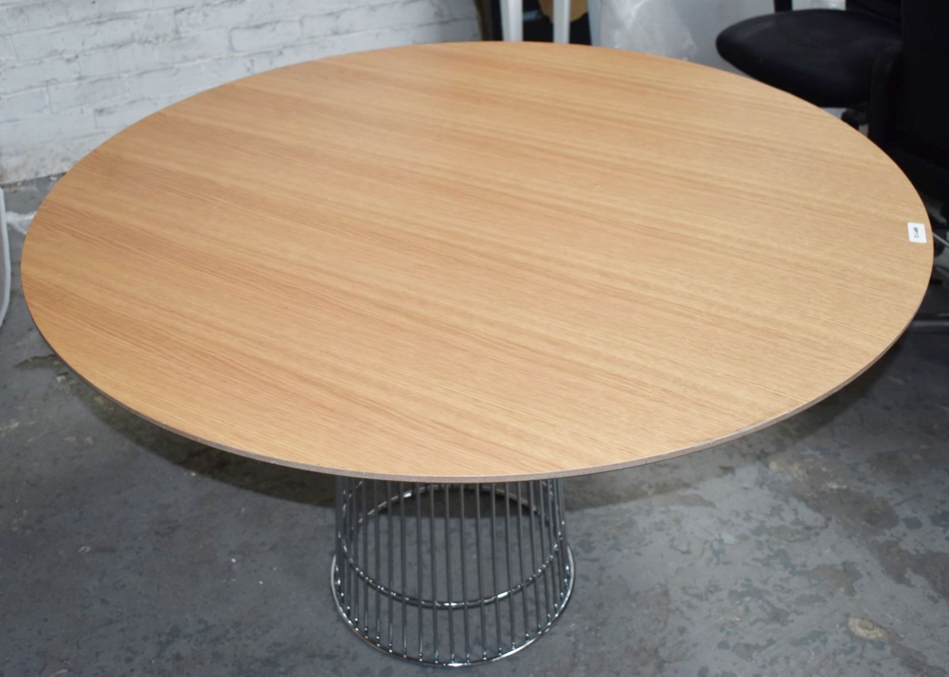 1 x Temahome Dining Table With a Large Round Table Top and Stylish Chrome Base - 150cm Diameter - Image 9 of 13