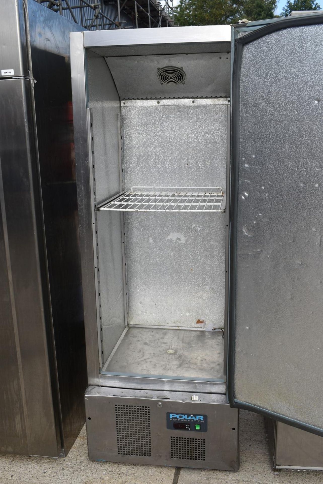 1 x Polar G590 Upright Commercial Fridge - Size: H188 x W65 x D70 cms - Recently Removed From a Dark - Image 4 of 6