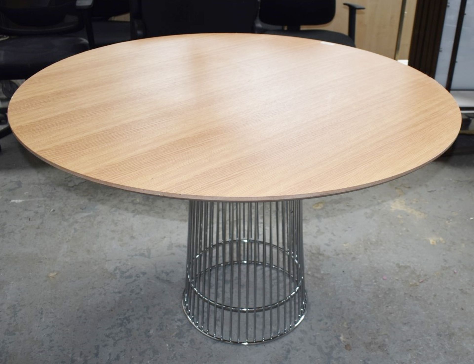 1 x Temahome Dining Table With a Large Round Table Top and Stylish Chrome Base - 150cm Diameter - Image 8 of 13