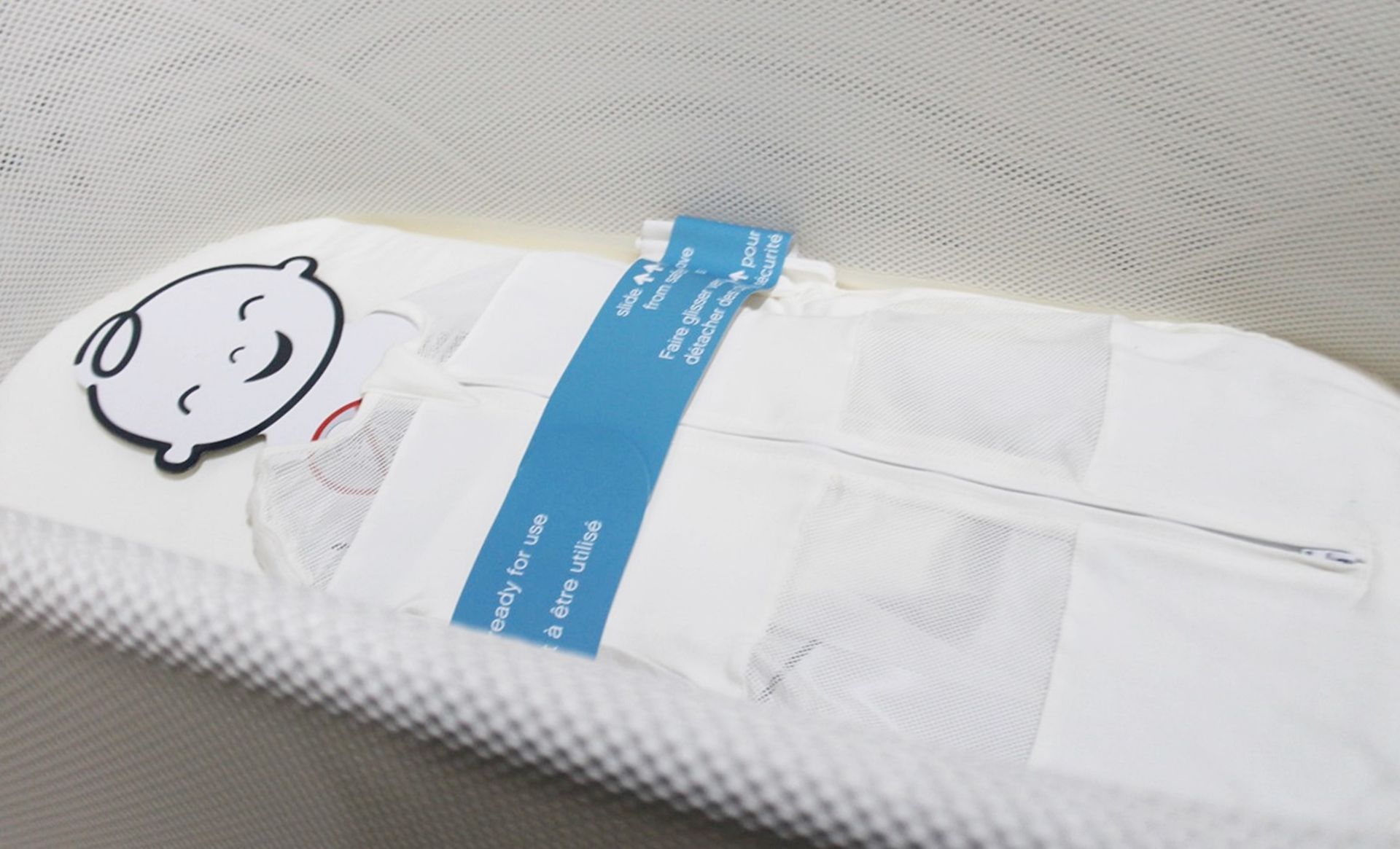 1 x HAPPIEST BABY 'SNOO' Smart Sleeper Baby Cot - Original Price £1,145 - Unused Boxed Stock - - Image 7 of 18