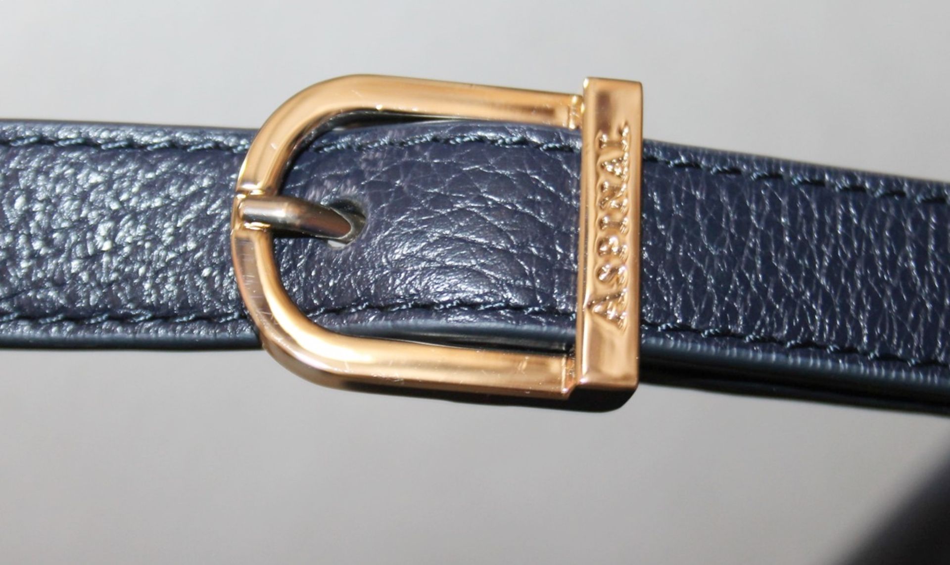 1 x ASPINAL OF LONDON 'Stella' Small Leather Cross-Body Satchel In Navy - Original Price £325.00 - Bild 5 aus 10