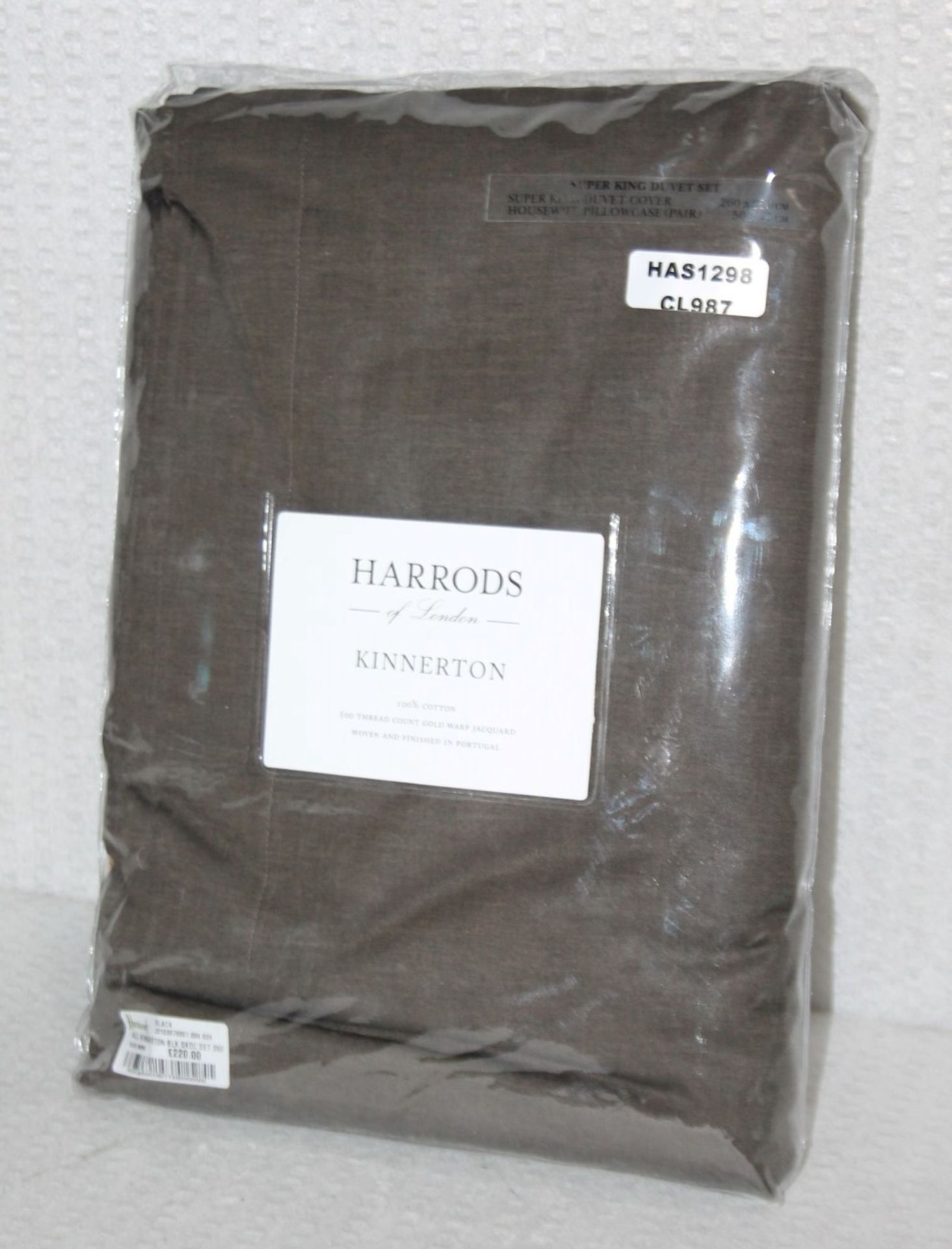 1 x HARRODS OF LONDON 'Kinnerton' Super King Duvet Cover Set With 2 x Pillow Cases - RRP £220.00