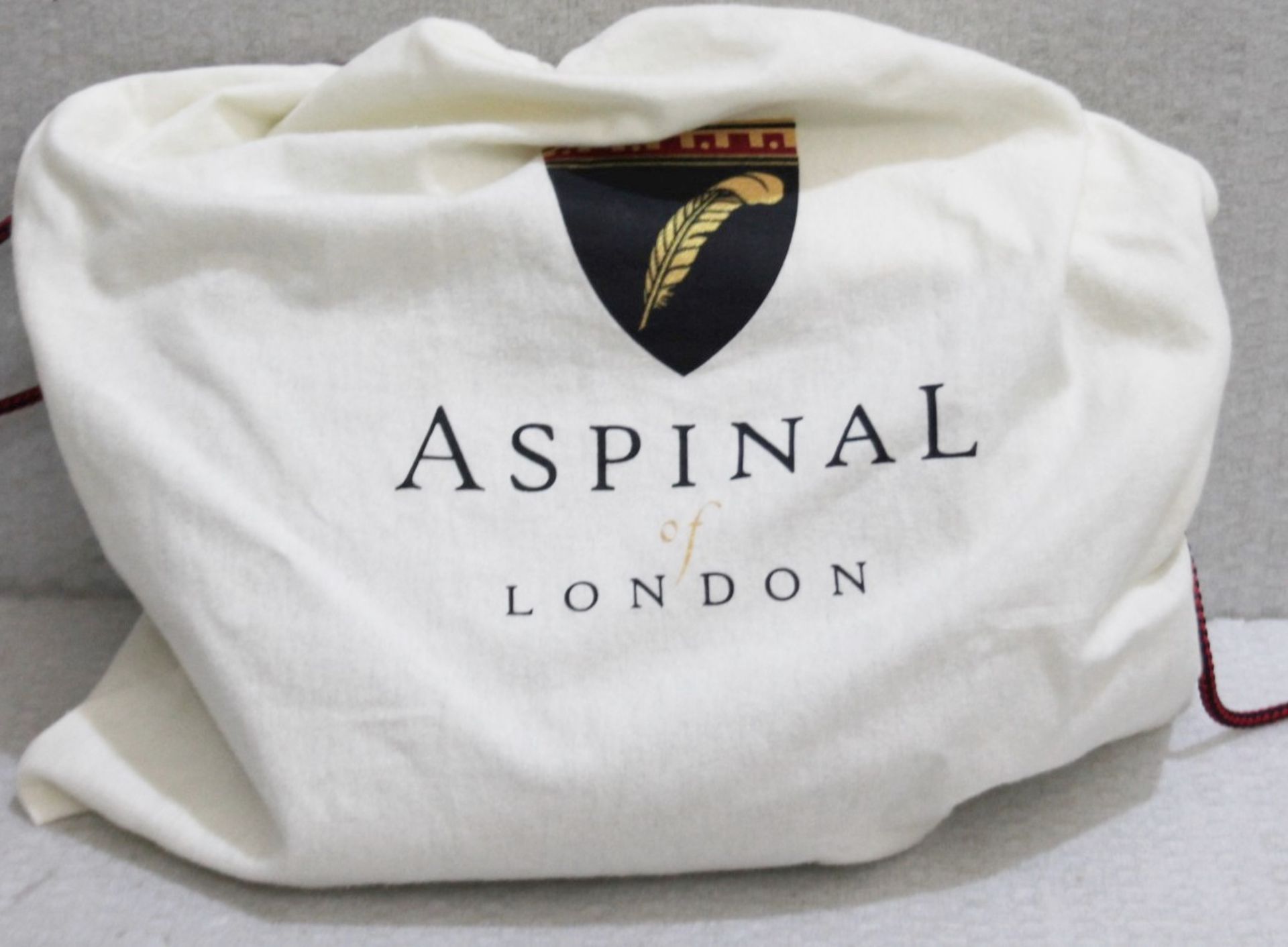 1 x ASPINAL OF LONDON 'Stella' Small Leather Cross-Body Satchel In Navy - Original Price £325.00 - Bild 4 aus 10