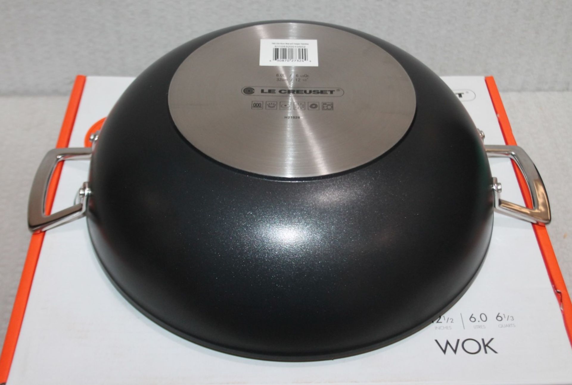 1 x LE CREUSET Premium Toughened Non-stick Wok (32cm) - Original Price £165.00 - Unused Boxed Stock - Image 4 of 11