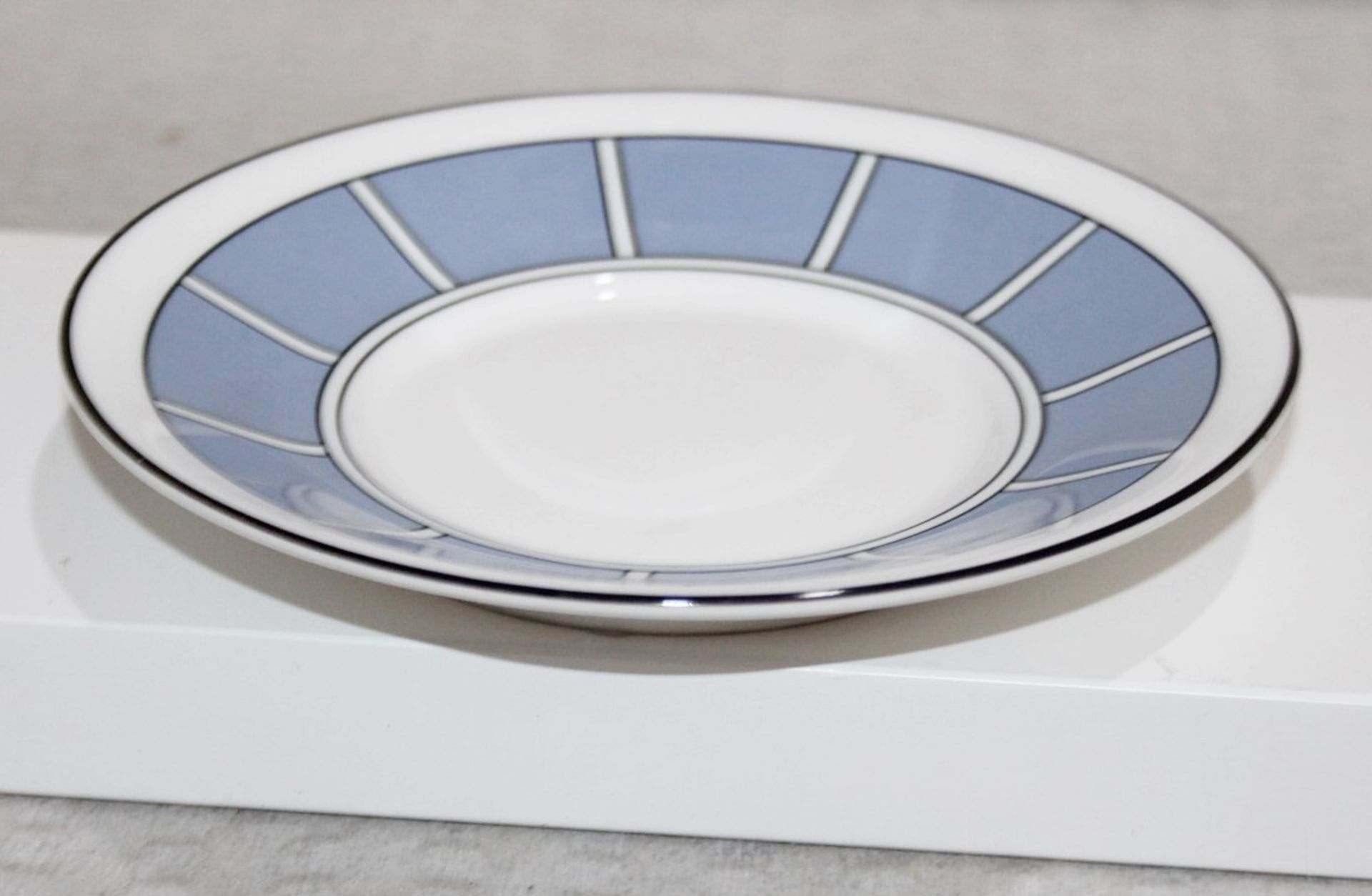 1 x O.W. LONDON 'Loop' Fine Bone China Saucer / Trinket Dish With A Geometric Print - No Reserve - Image 3 of 3