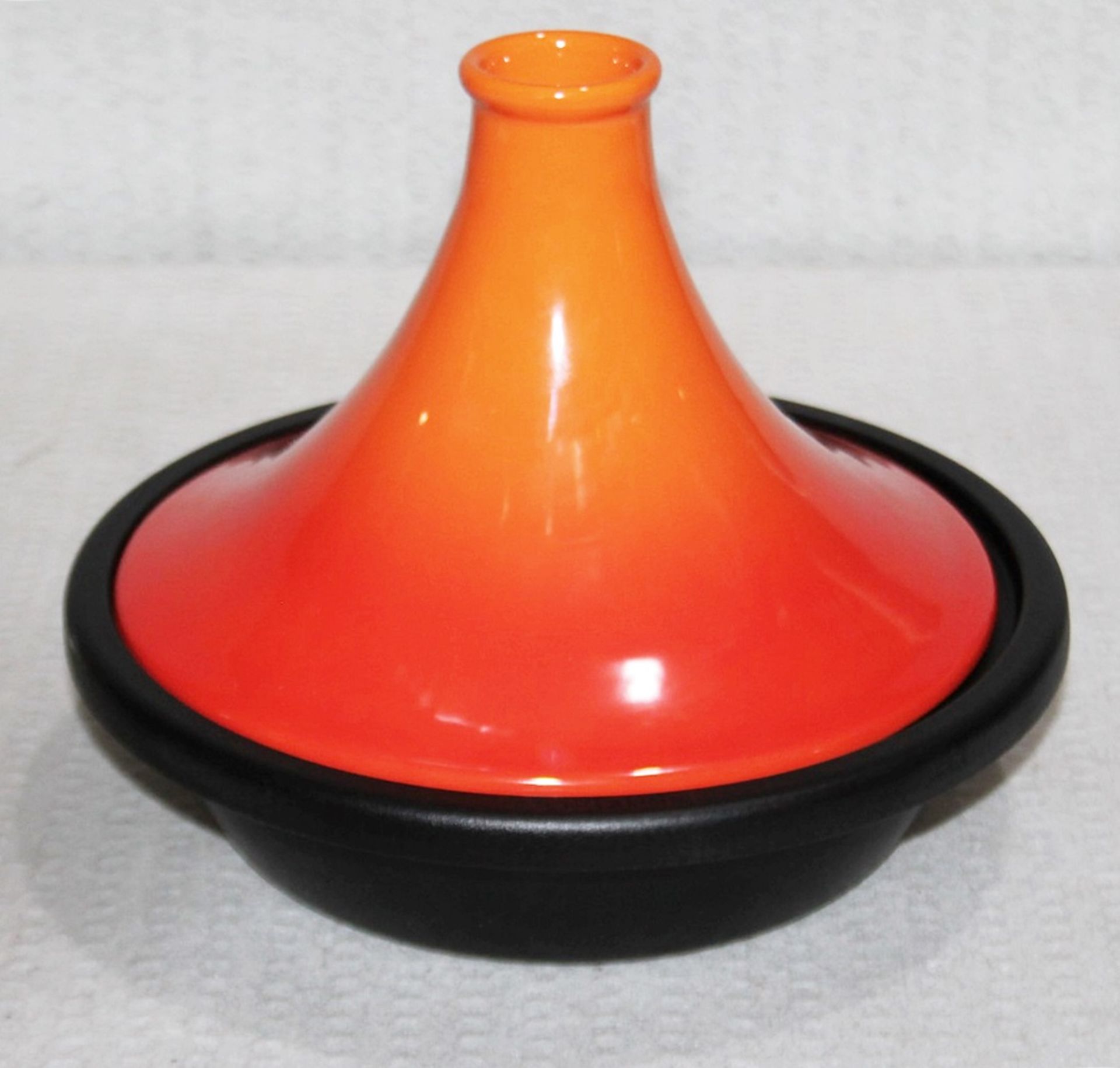 1 x LE CREUSET Ceramic & Cast Iron Tagine In Signature Volcanic Orange - Original Price £159.00 - Bild 2 aus 9