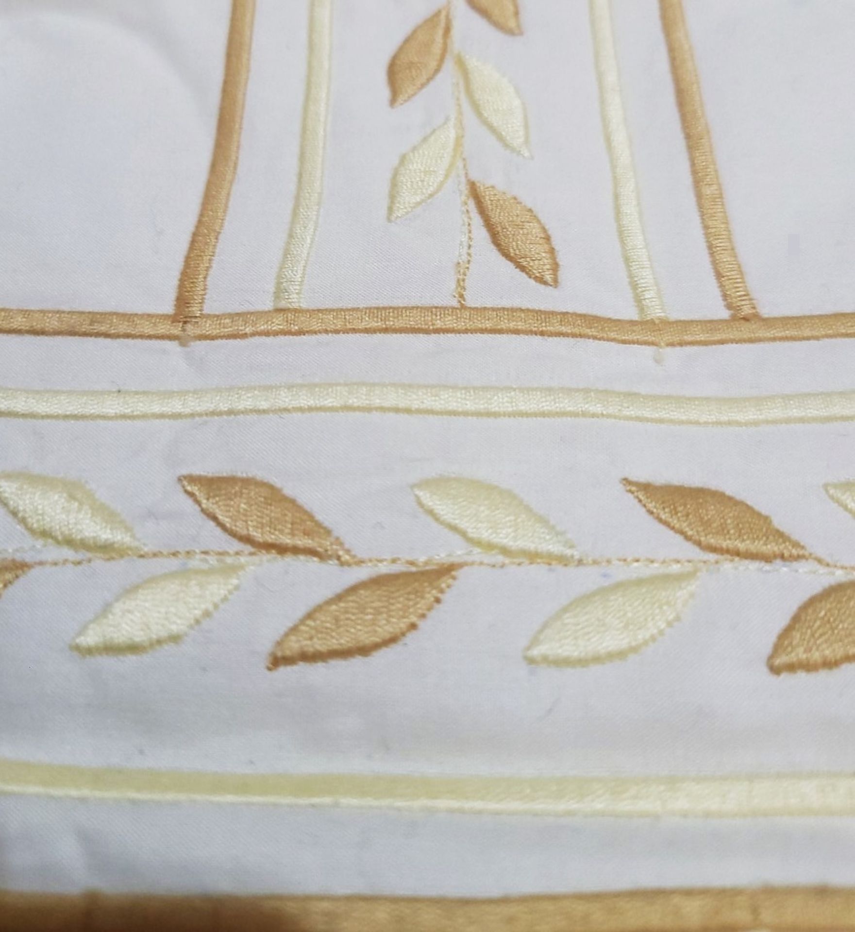 1 x PRATESI Impero Gold Embroidery Quilt in Angel Skin (240x260cm) - Original Price £1,580.00 - Image 5 of 5