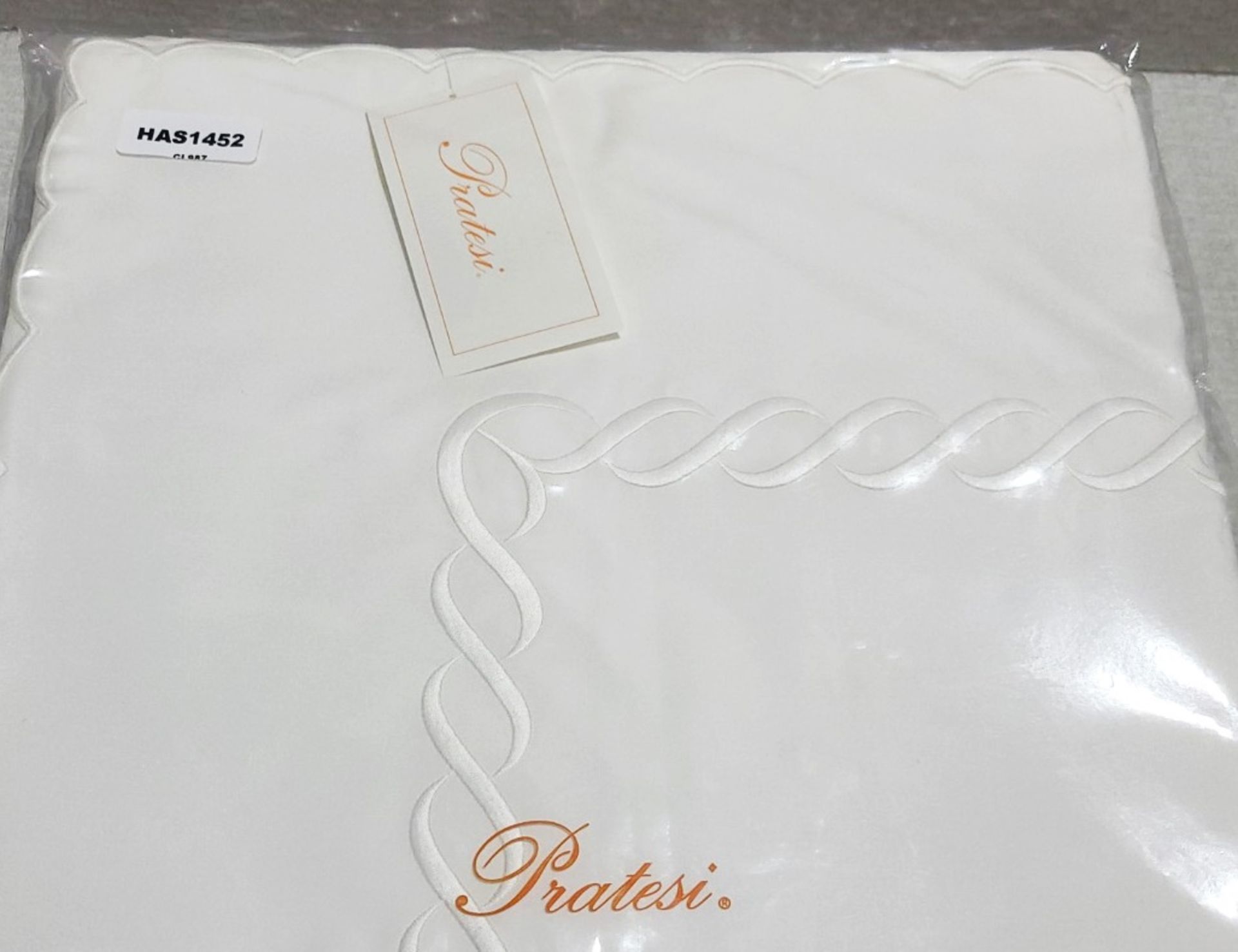 1 x PRATESI Treccia White Forever Embroidered Angel Skin Top Sheet 305x270cm - Image 2 of 5