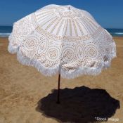 1 x BUSINESS & PLEASURE CO 'Eyelet' Holiday Beach Umbrella - Original Price £179.00