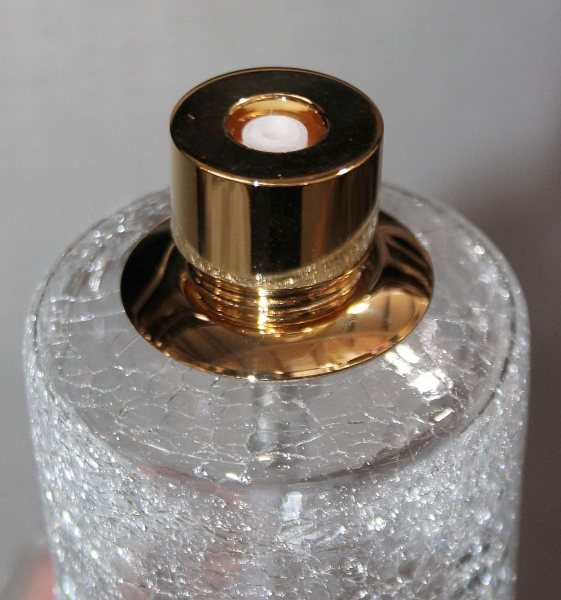 1 x 1 x ZODIAC Luxury 'Cracked Crystal' Soap Dispenser With A 24 karat Gold-Plated Pump - Original - Image 2 of 6