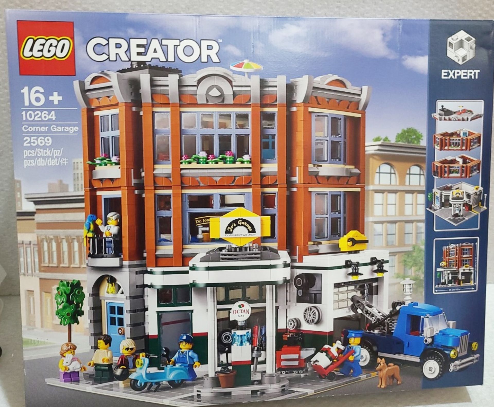 1 x LEGO Creator Expert 10264 Corner Garage And Vet Clinic Set with 6 Minifigures - RRP £260.00