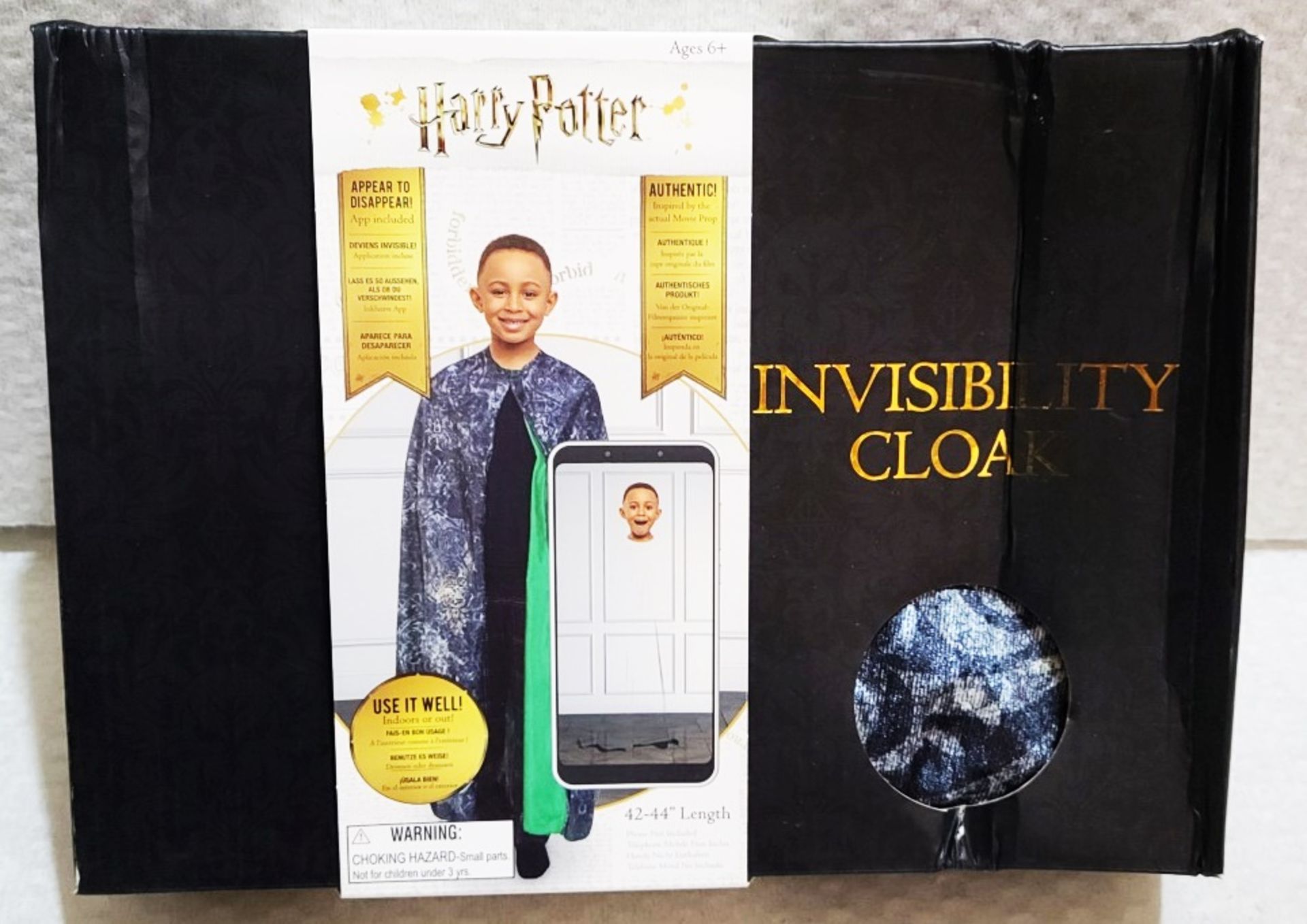 1 x HARRY POTTER Junior Invisibility Cloak and Phone Stand - Original Price £29.99 - Unused Boxed