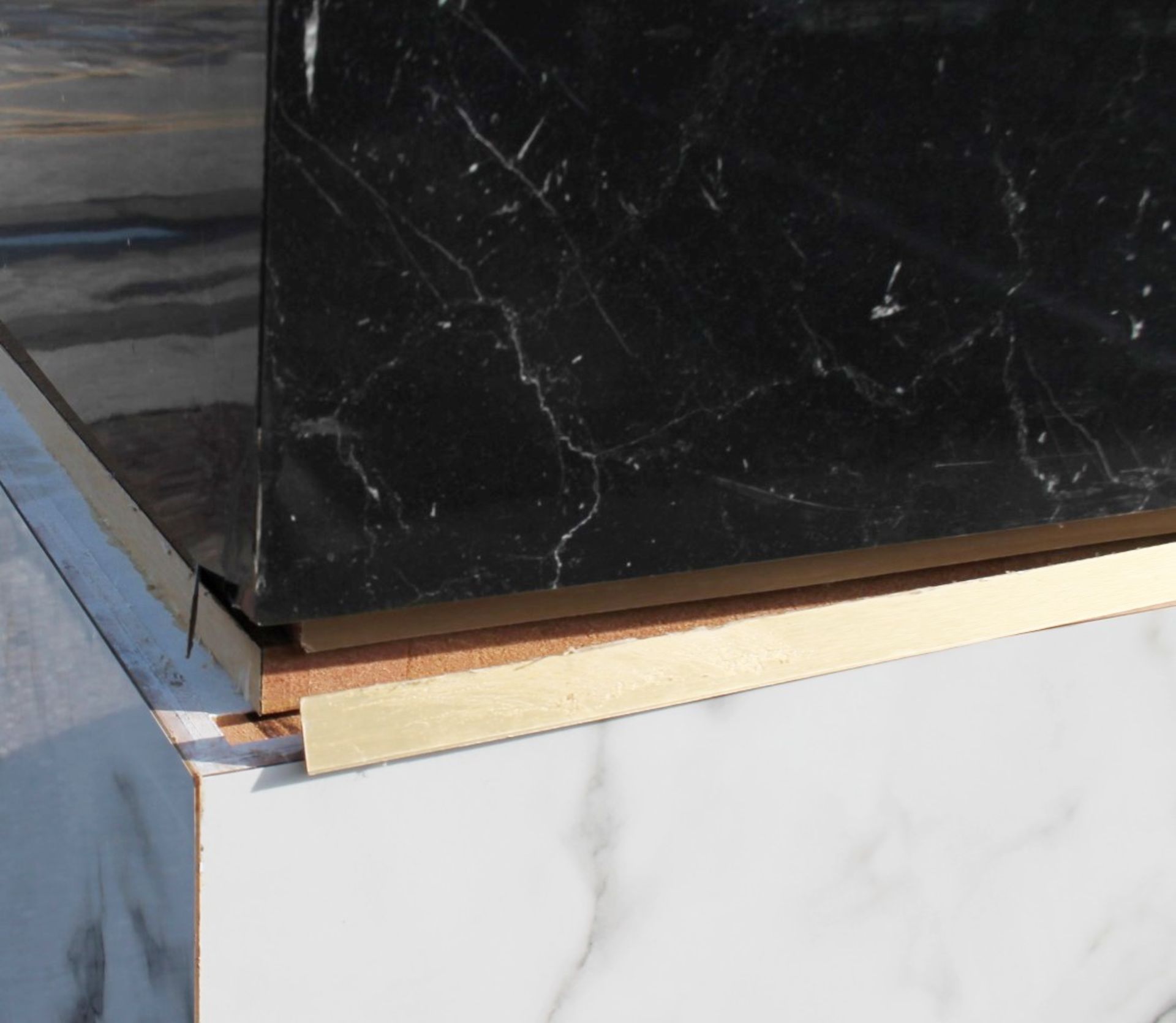 4 x Assorted 1-Metre Wide Wooden Retail Plinth Platforms, All With A Marble-effect Aesthetic - Image 9 of 10