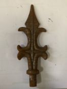 40 x Iron Arrow Head Finials - Ref: A1 - CL464 - Location: Liverpool L19 Buyers will be required