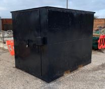 1 x Secure Steel Ex-Railway Storage Container - Vandal Proof -  - CL464 - Location: Liverpool L19